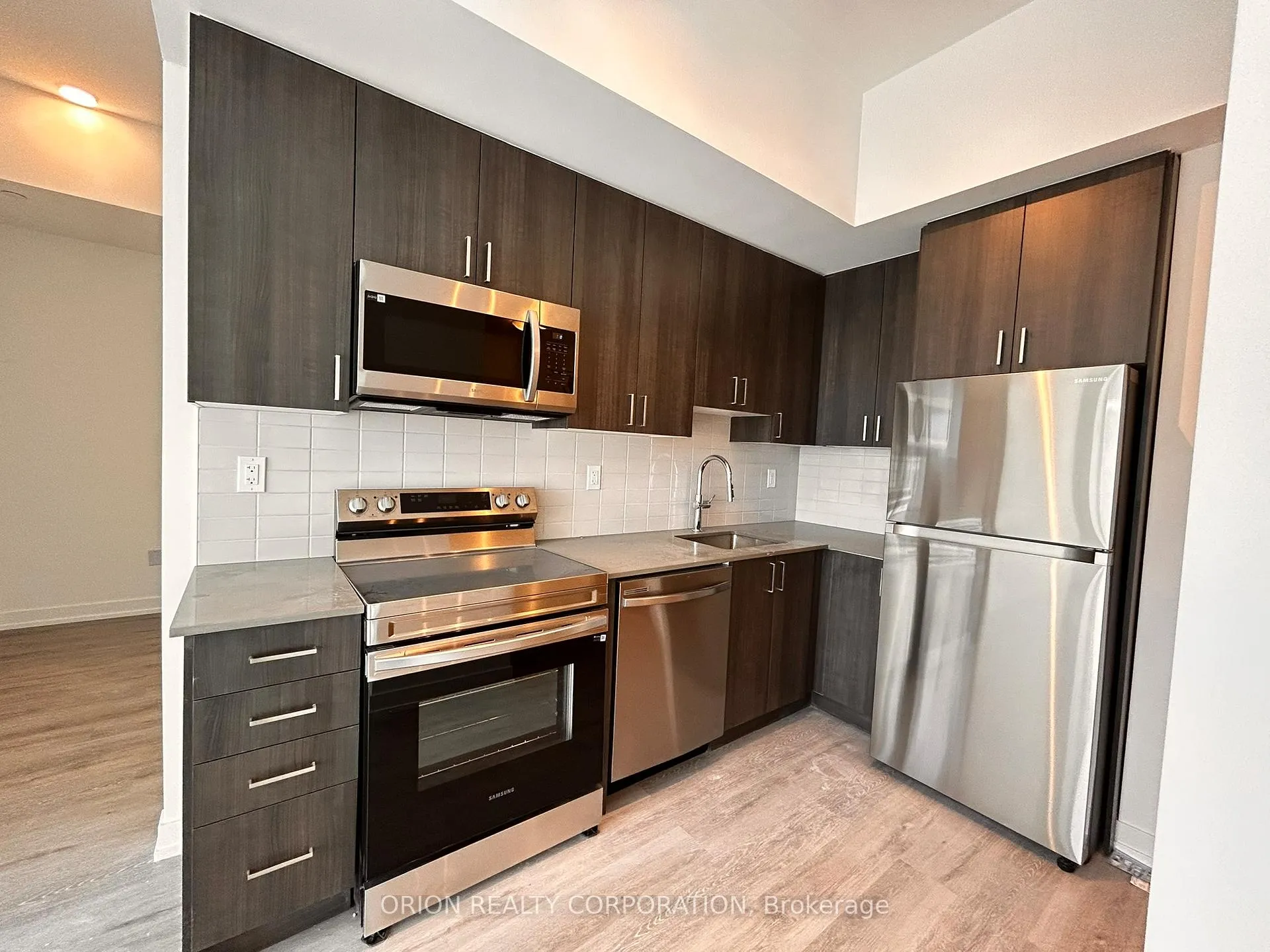 Photo 3 of Unit 2906, 1435 Celebration Drive, Pickering, Bay Ridges — HOMEH