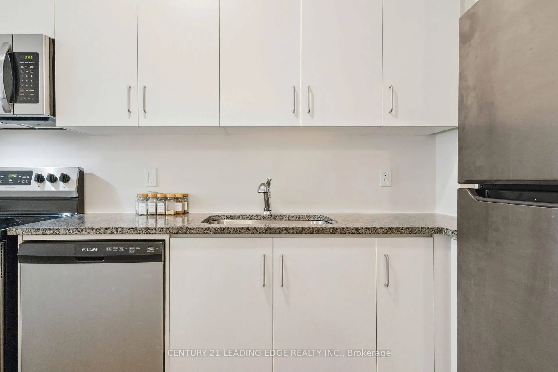 Photo 17 of Unit 817, 2635 William Jackson Drive, Pickering, Duffin Heights — HOMEH
