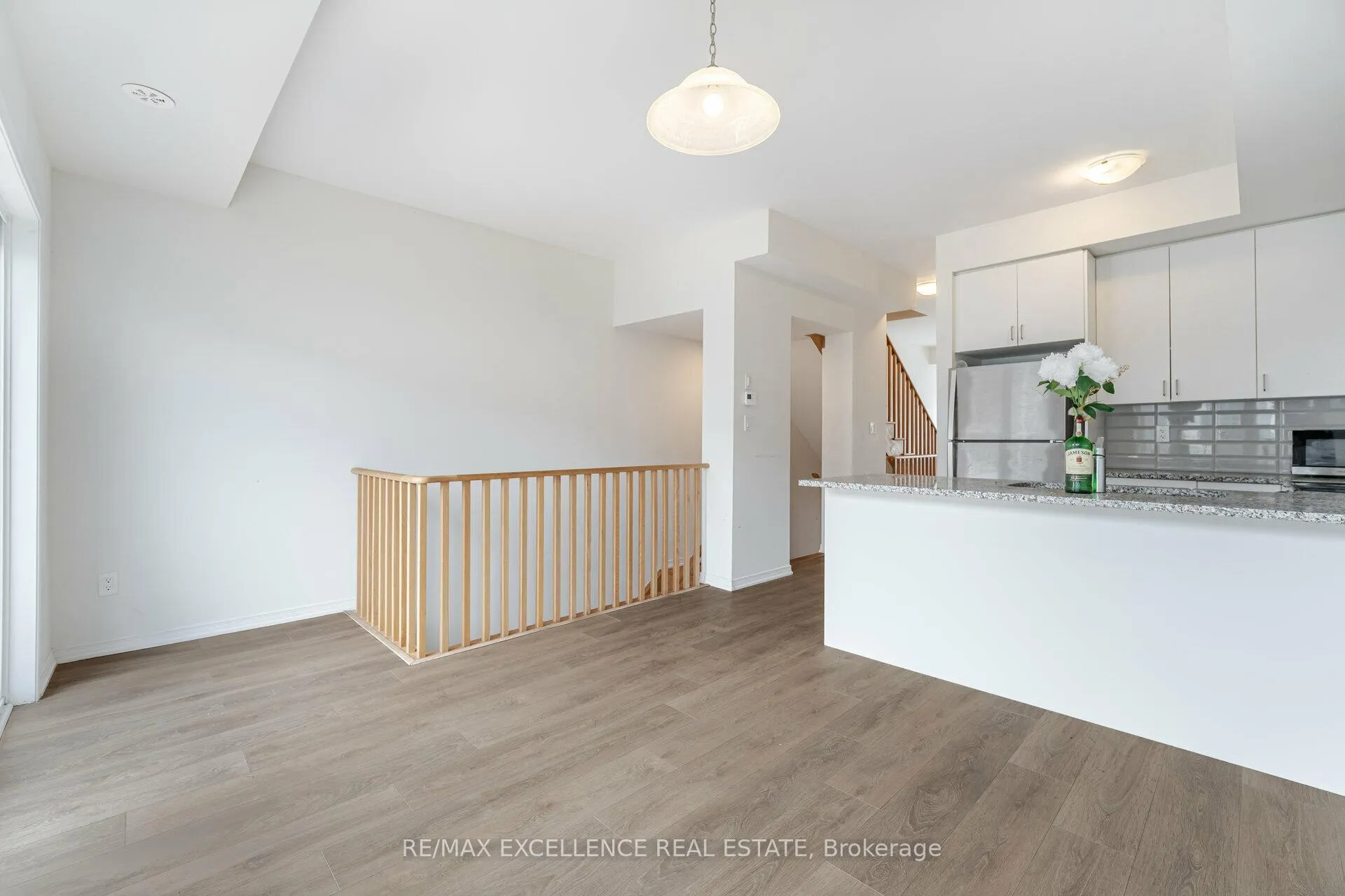 Photo 9 of Unit 98, 85 Danzatore Path, Oshawa, Windfields — HOMEH
