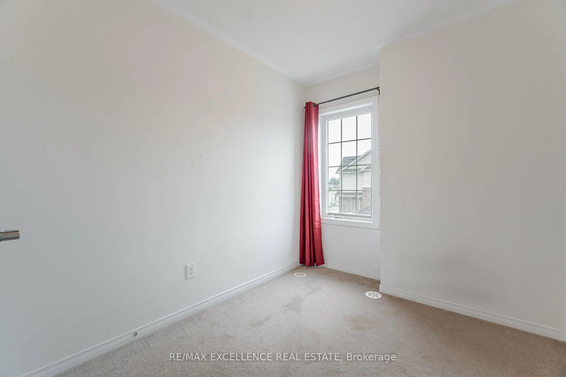 Photo 20 of Unit 98, 85 Danzatore Path, Oshawa, Windfields — HOMEH