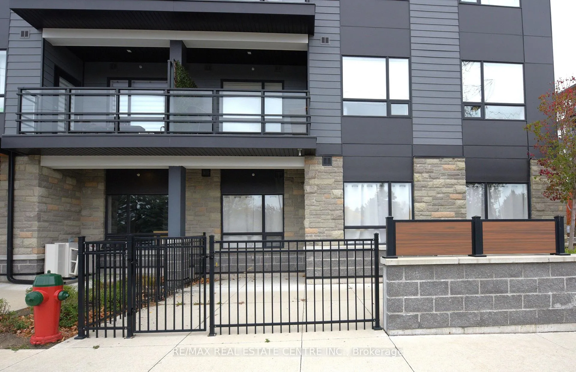 Photo 6 of Unit 102, 247 Northfield Drive E, Waterloo — HOMEH