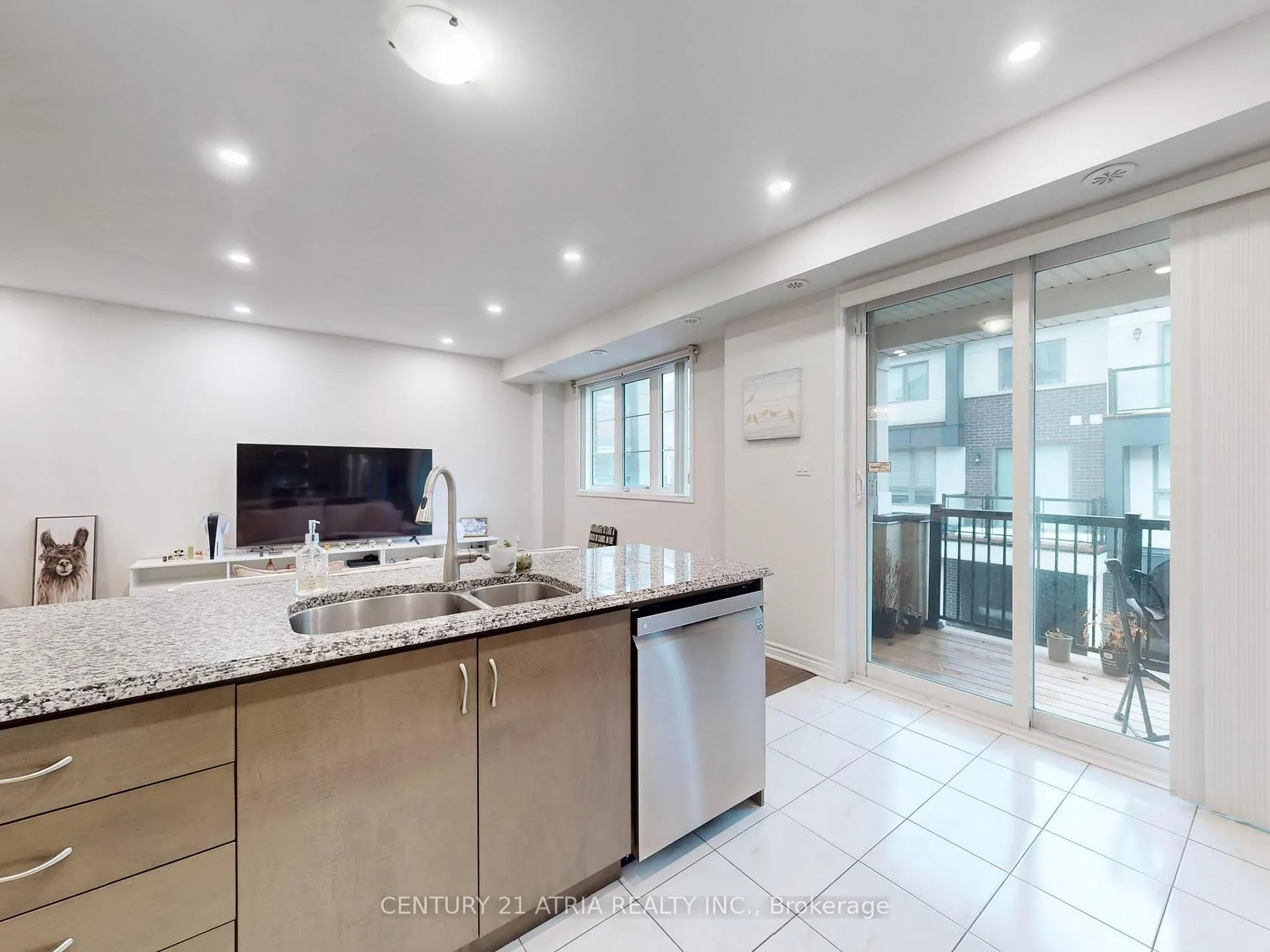 Photo 6 of 55 Frederick Wilson Avenue, Markham, Cornell — HOMEH