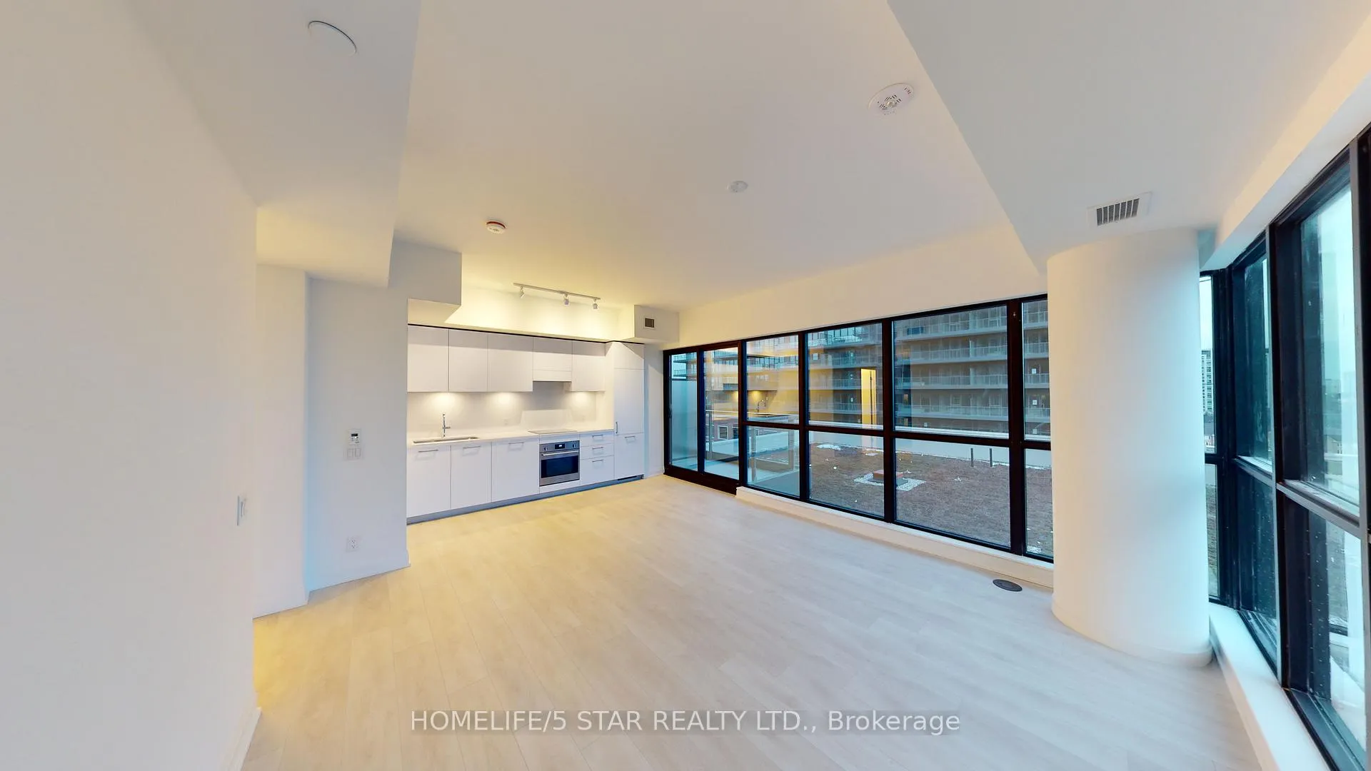 Photo 5 of Unit 818, 33 Frederick Todd Way, Toronto, Thorncliffe Park — HOMEH