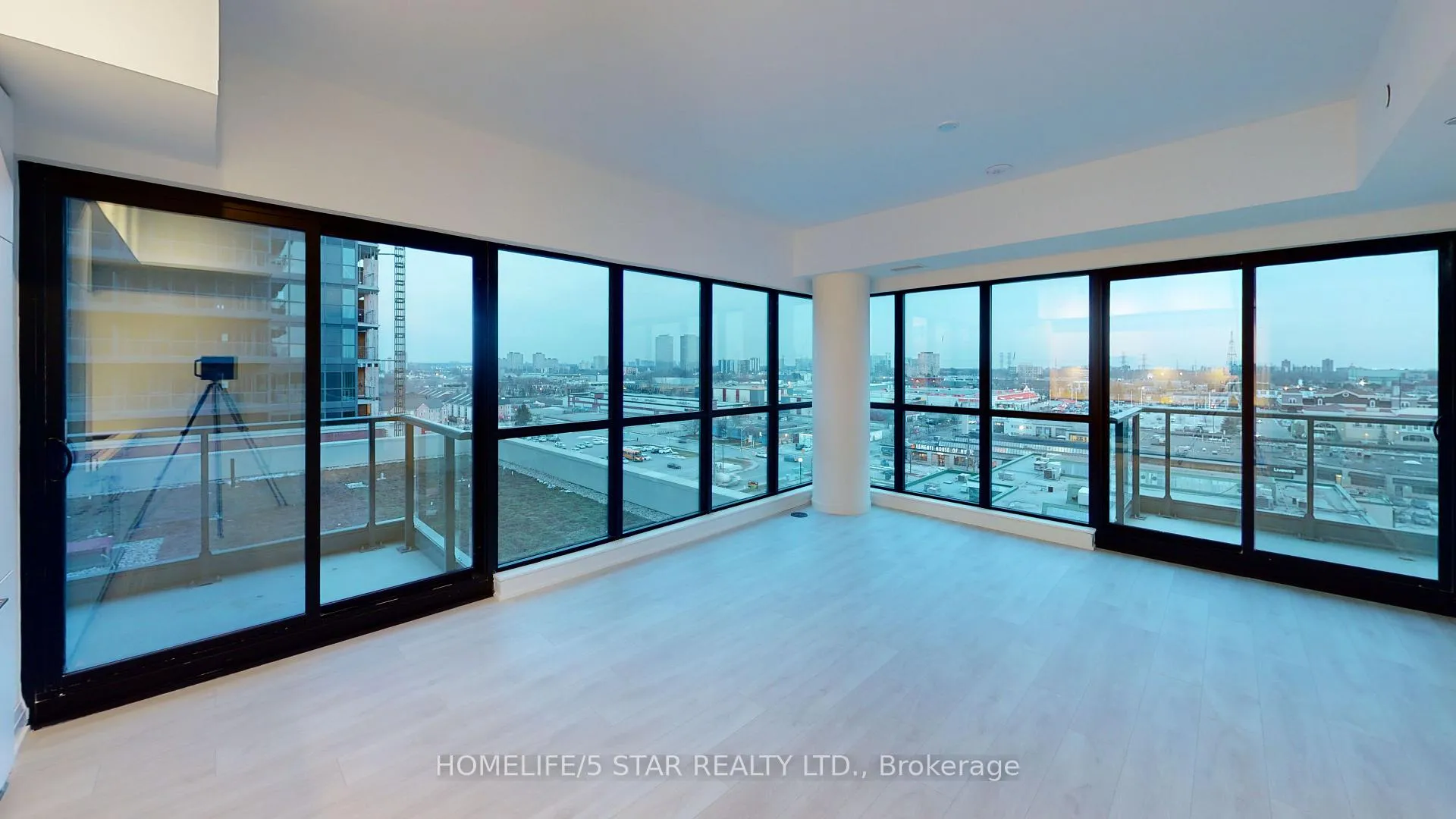 Photo 6 of Unit 818, 33 Frederick Todd Way, Toronto, Thorncliffe Park — HOMEH