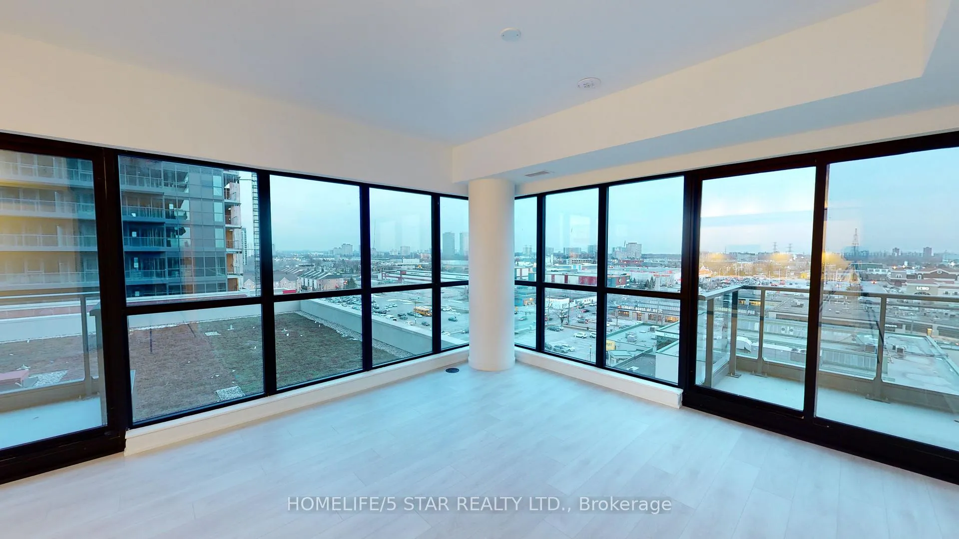 Photo 9 of Unit 818, 33 Frederick Todd Way, Toronto, Thorncliffe Park — HOMEH