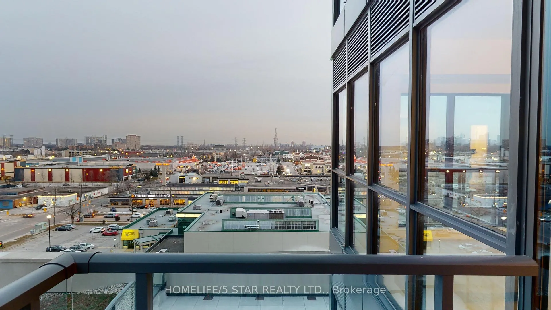 Photo 11 of Unit 818, 33 Frederick Todd Way, Toronto, Thorncliffe Park — HOMEH
