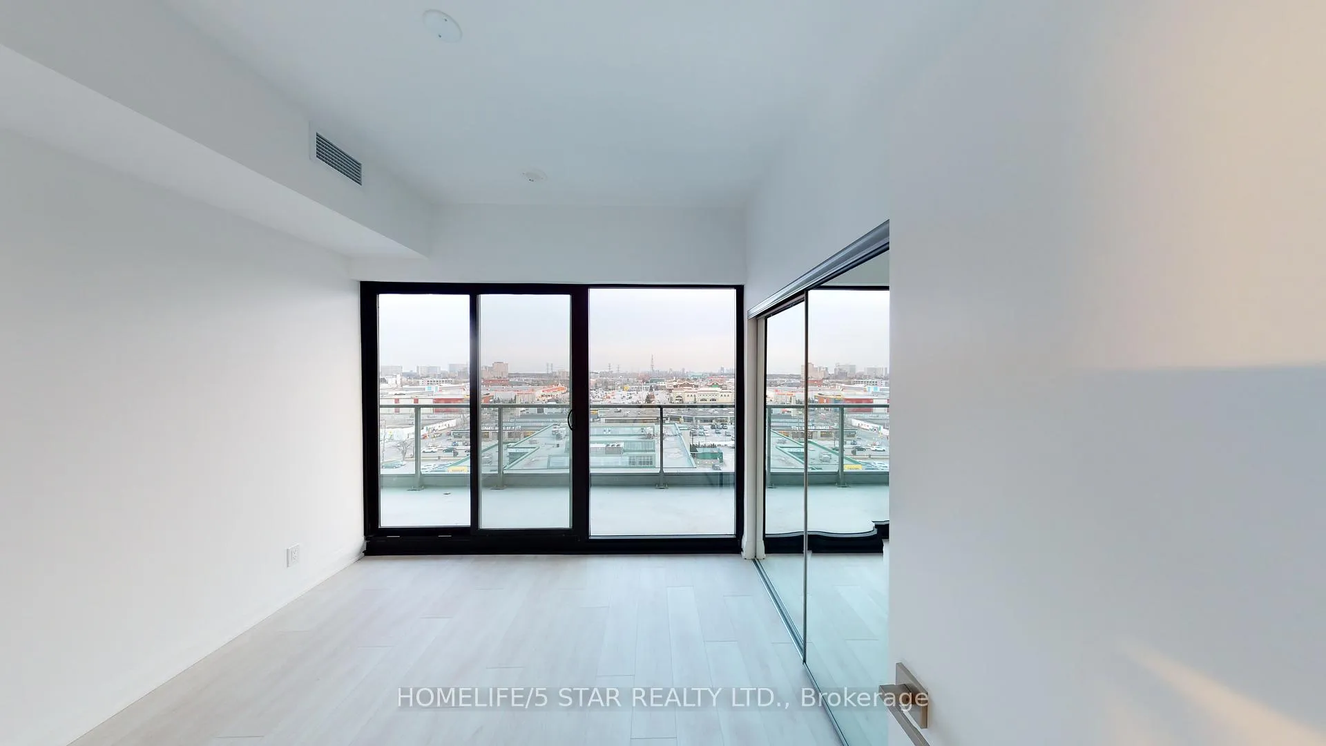 Photo 13 of Unit 818, 33 Frederick Todd Way, Toronto, Thorncliffe Park — HOMEH