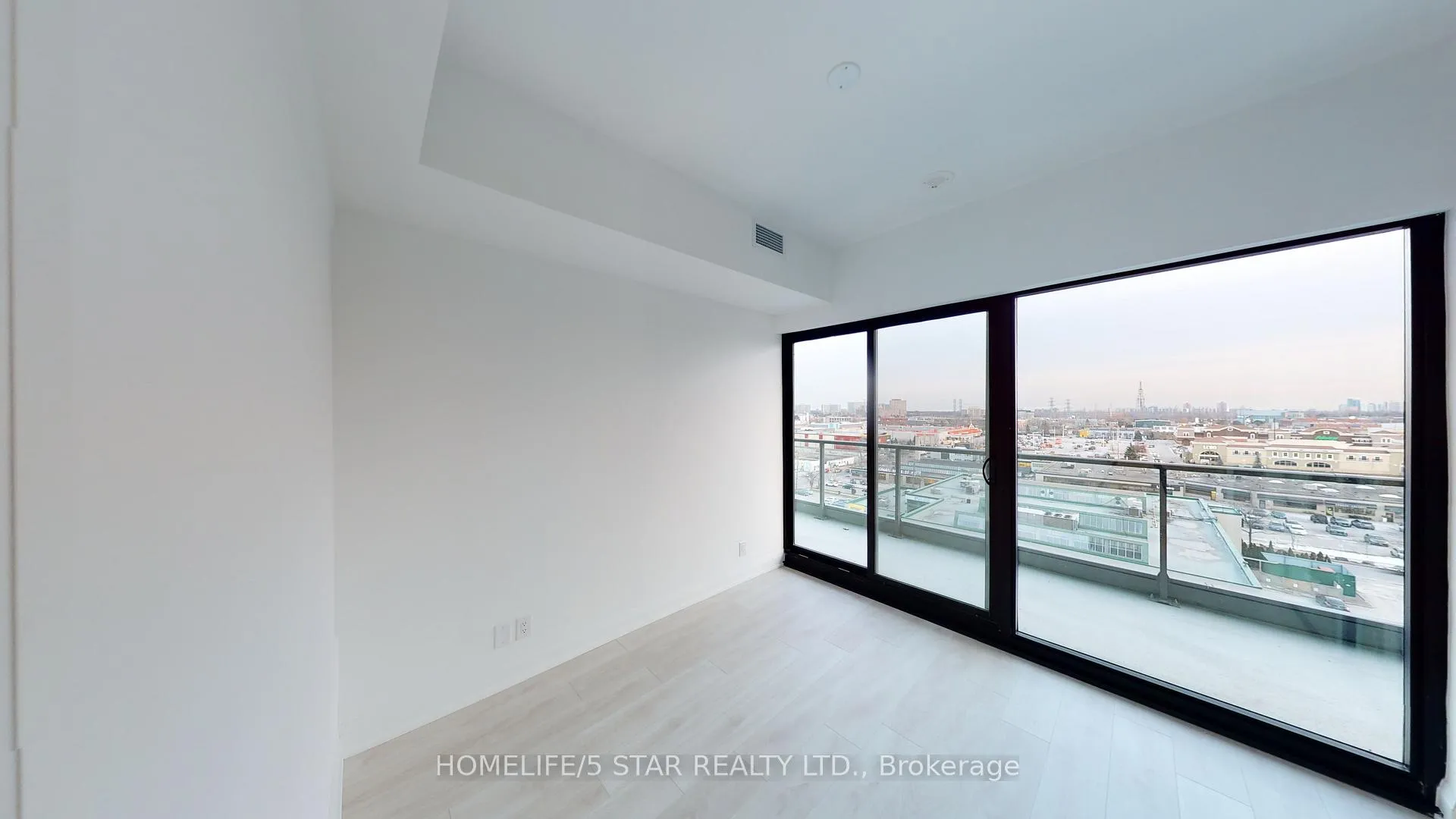 Photo 14 of Unit 818, 33 Frederick Todd Way, Toronto, Thorncliffe Park — HOMEH