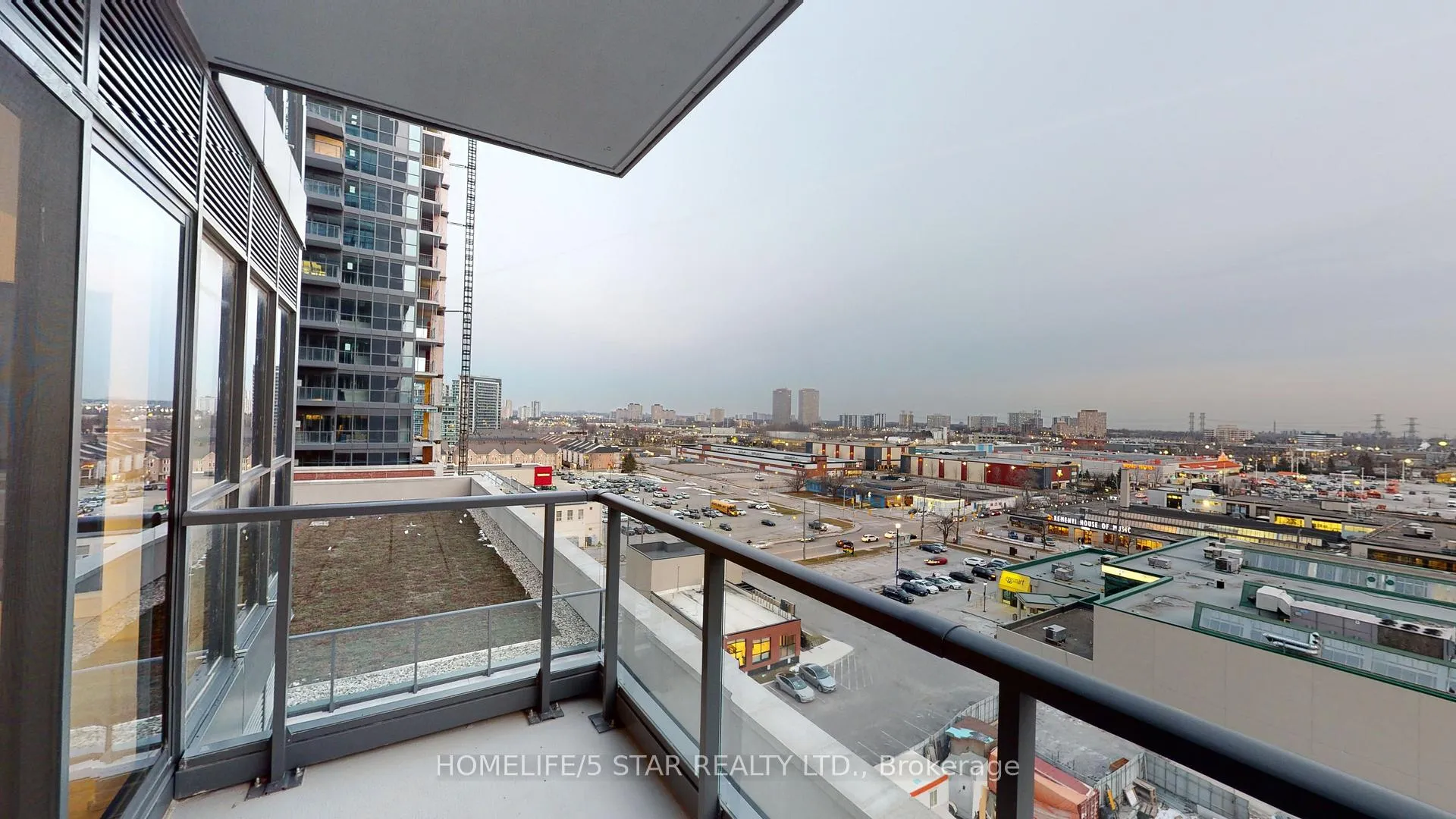 Photo 19 of Unit 818, 33 Frederick Todd Way, Toronto, Thorncliffe Park — HOMEH