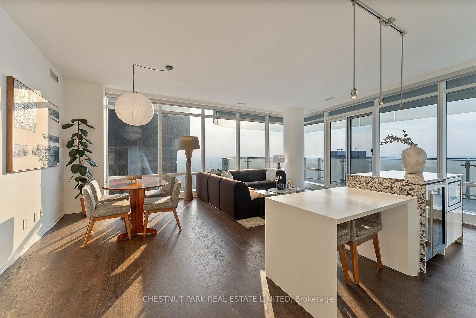 Photo 1 of Unit 7006, 1 Bloor Street E, Toronto, Church-Yonge Corridor — HOMEH