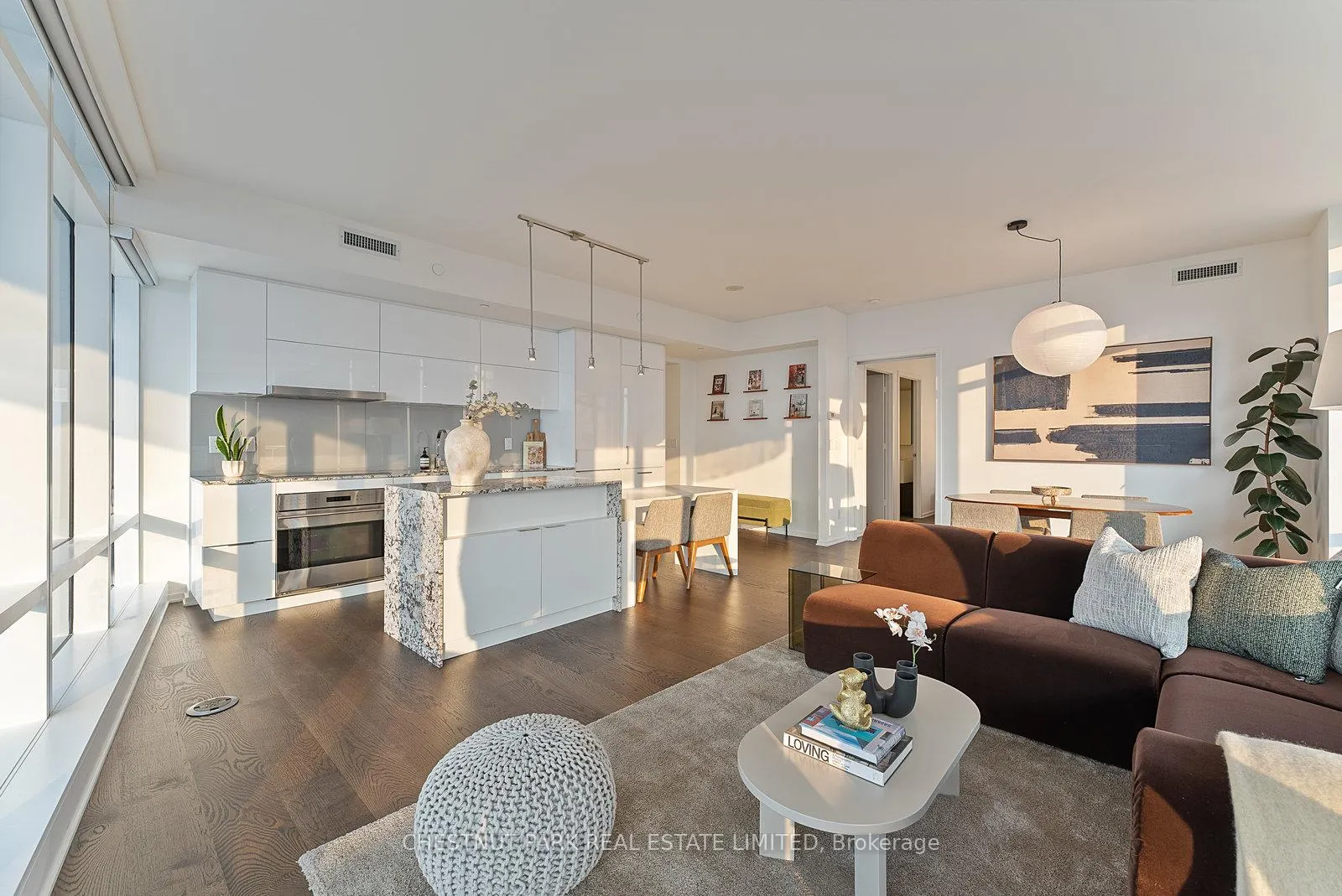 Photo 10 of Unit 7006, 1 Bloor Street E, Toronto, Church-Yonge Corridor — HOMEH