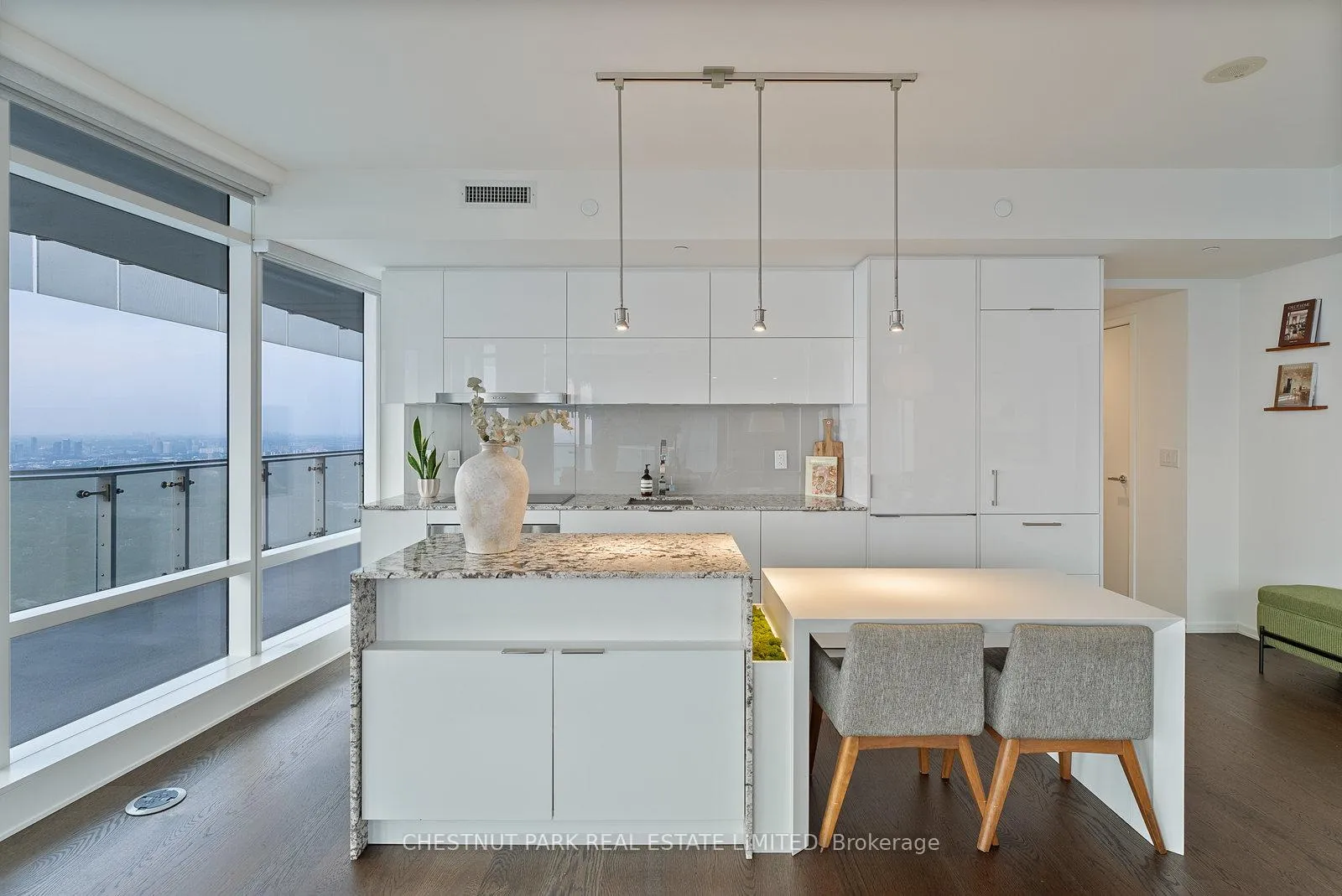 Photo 11 of Unit 7006, 1 Bloor Street E, Toronto, Church-Yonge Corridor — HOMEH