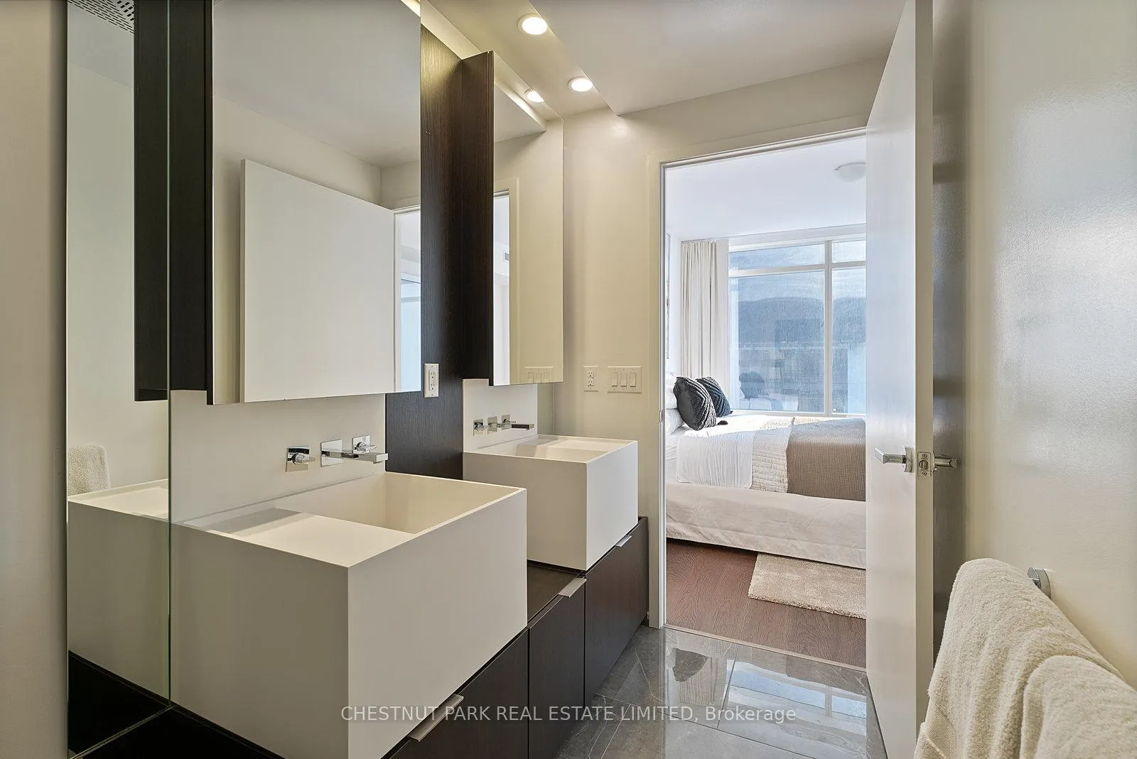Photo 21 of Unit 7006, 1 Bloor Street E, Toronto, Church-Yonge Corridor — HOMEH