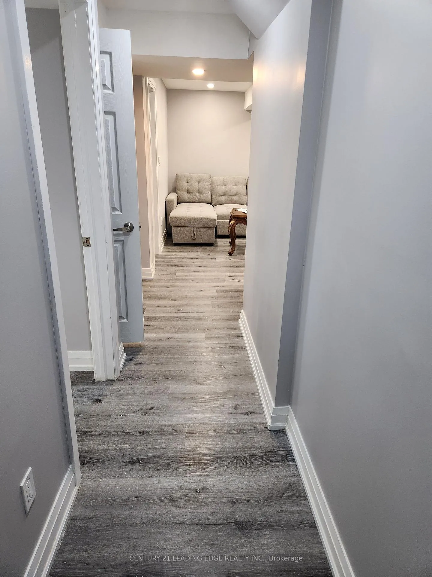 Photo 5 of Unit #Lower, 28 Cedarholme Avenue, Caledon, Caledon East — HOMEH