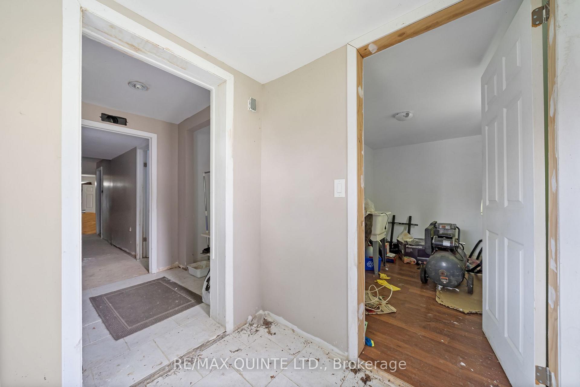Photo 7 of 90 Gordon Street, Belleville, Belleville Ward — HOMEH
