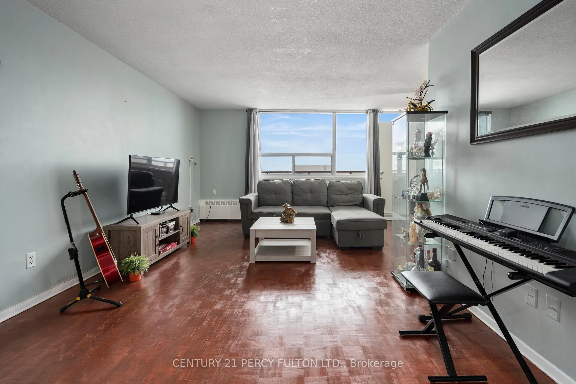 Photo 8 of Unit 915, 180 Markham Road, Scarborough, Scarborough Village — HOMEH