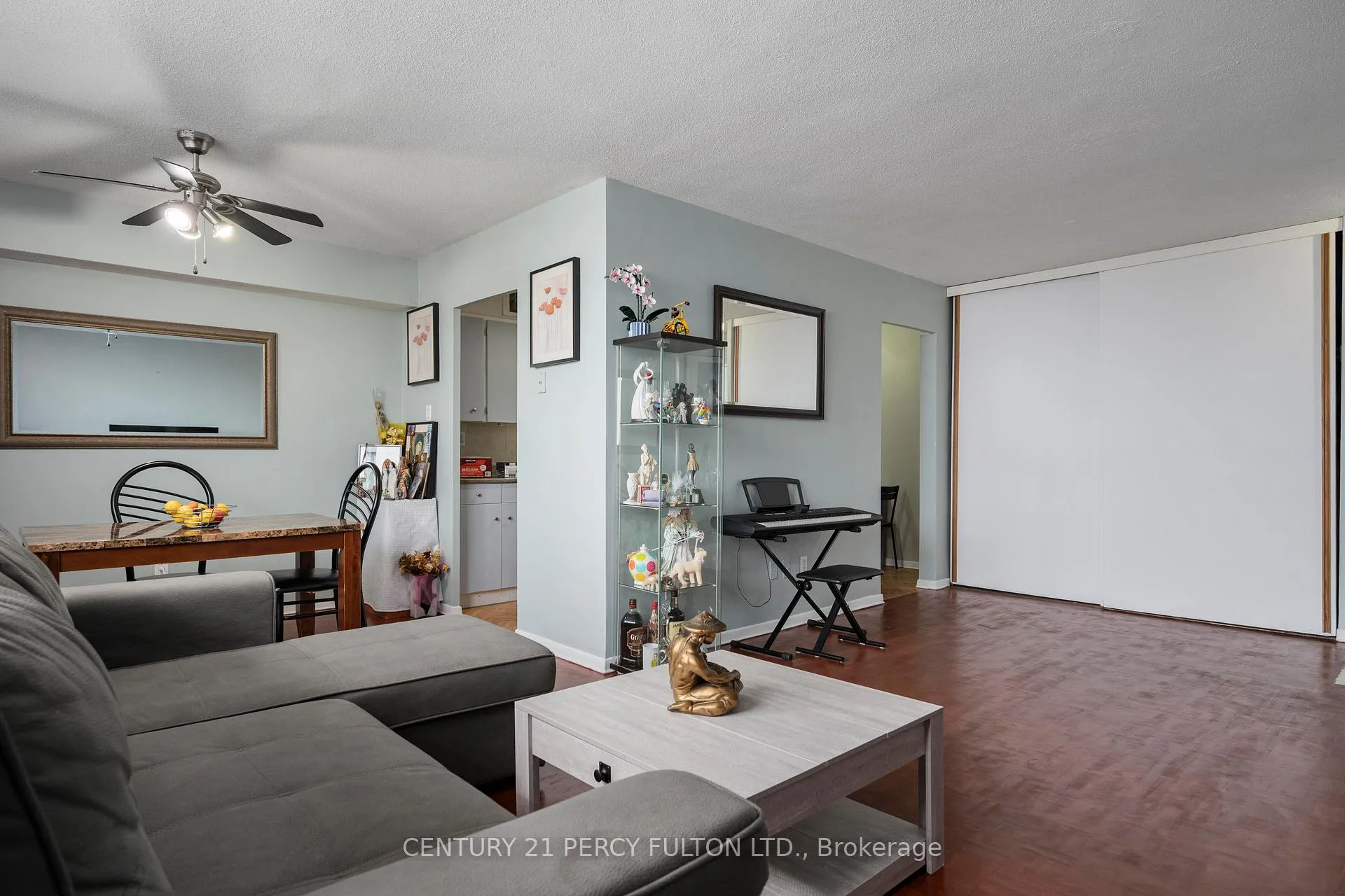 Photo 13 of Unit 915, 180 Markham Road, Scarborough, Scarborough Village — HOMEH