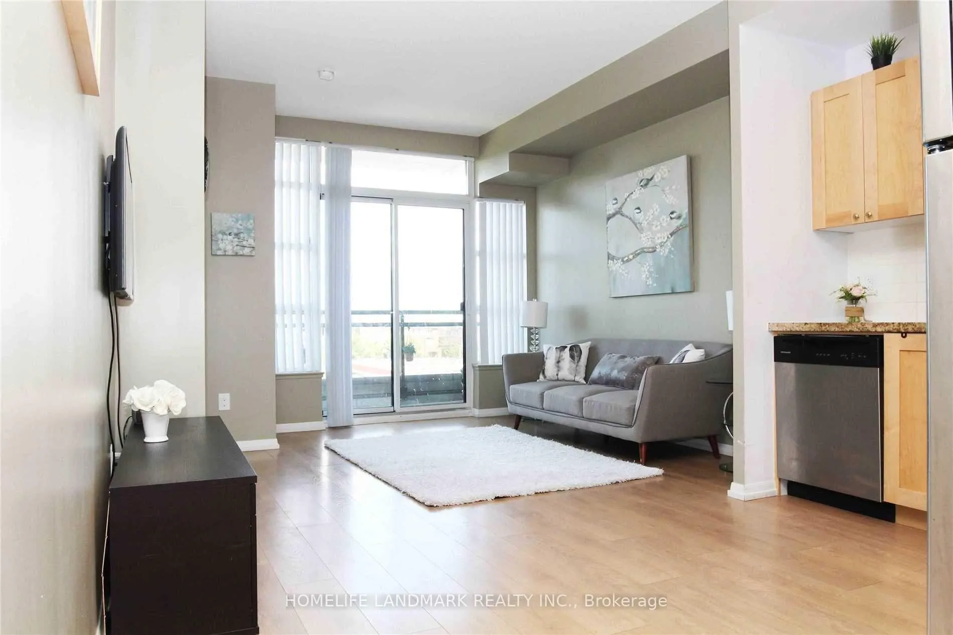 Photo 10 of Unit 333, 540 Bur Oak Avenue, Markham, Berczy — HOMEH