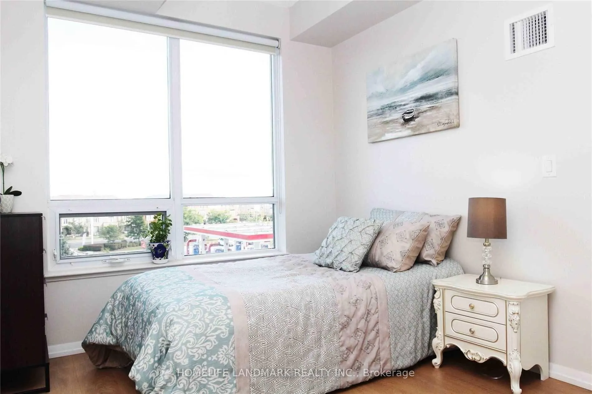 Photo 13 of Unit 333, 540 Bur Oak Avenue, Markham, Berczy — HOMEH