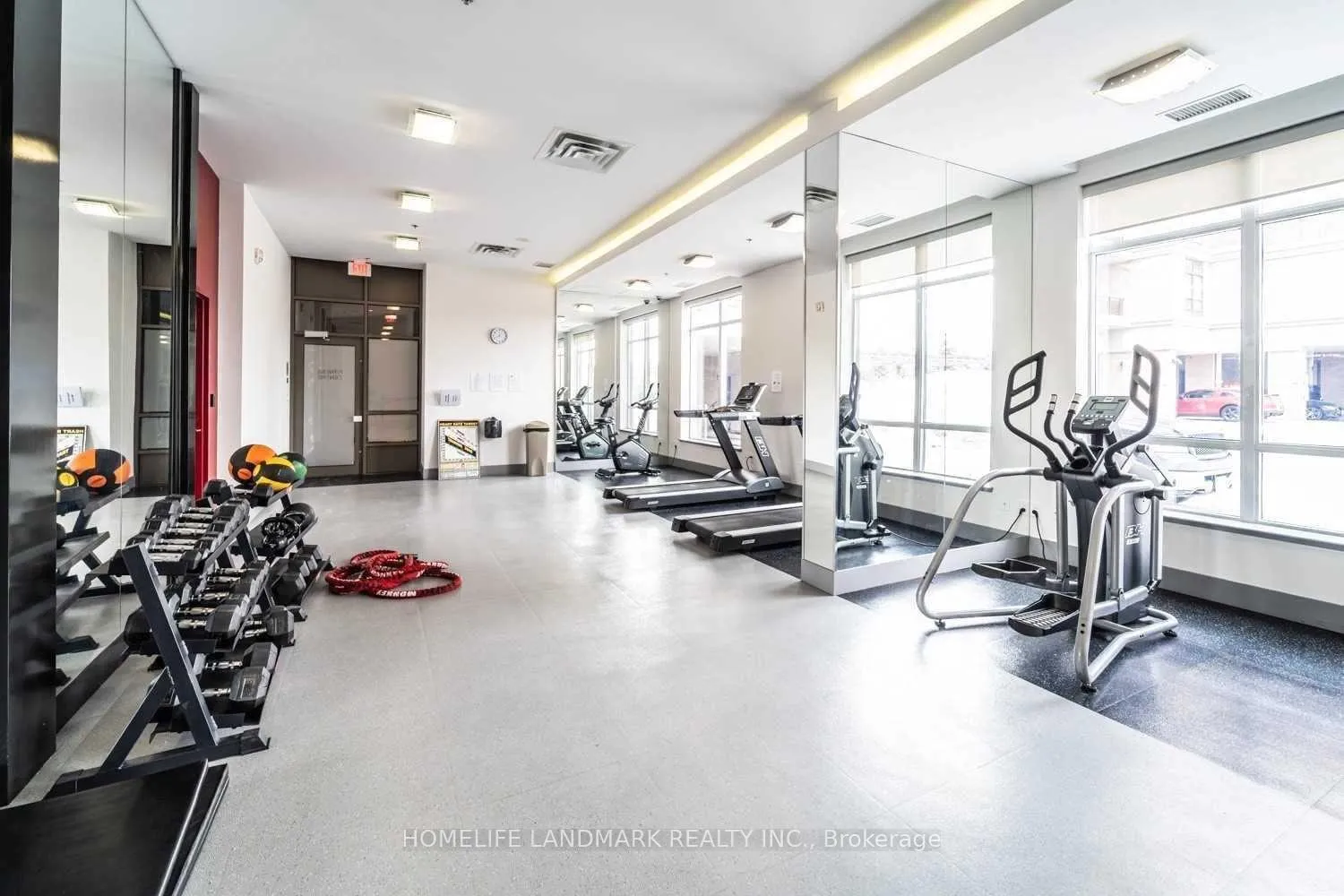 Photo 18 of Unit 333, 540 Bur Oak Avenue, Markham, Berczy — HOMEH