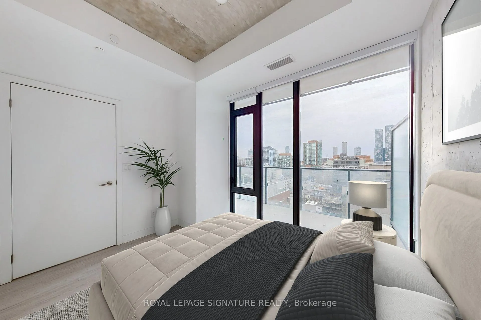 Photo 4 of Unit 1208, 47 Mutual Street, Toronto, Church-Yonge Corridor — HOMEH