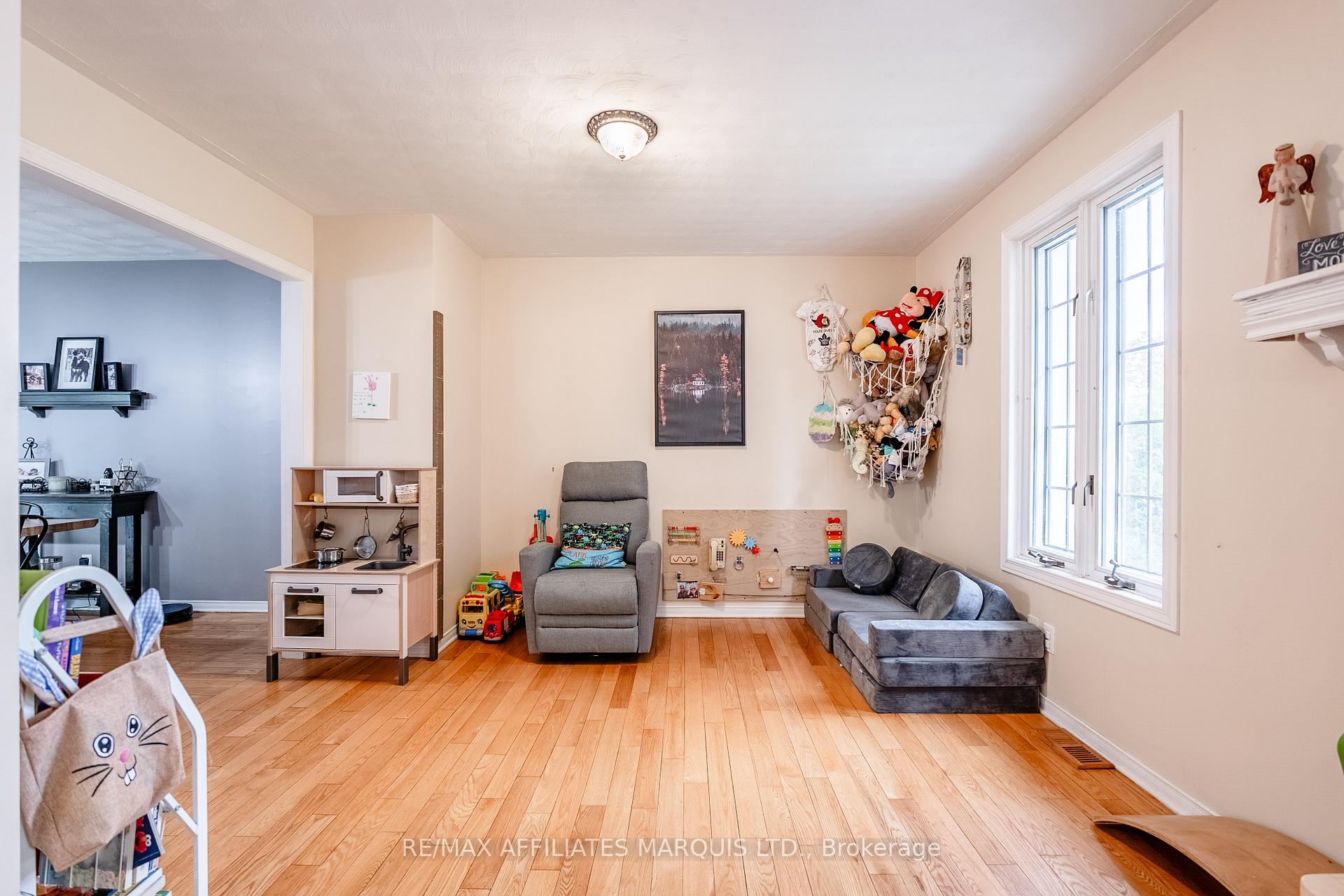 Photo 8 of 113 Ellen Avenue, Cornwall — HOMEH