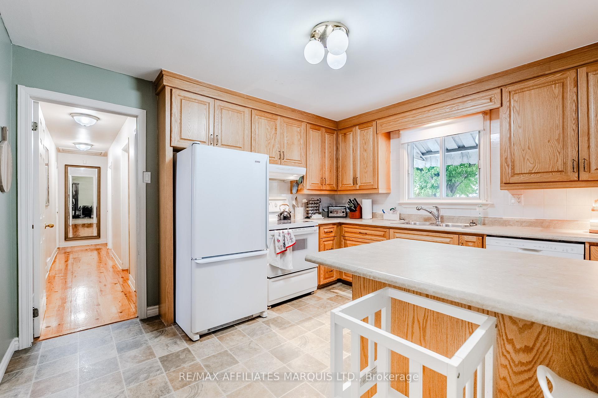 Photo 13 of 113 Ellen Avenue, Cornwall — HOMEH
