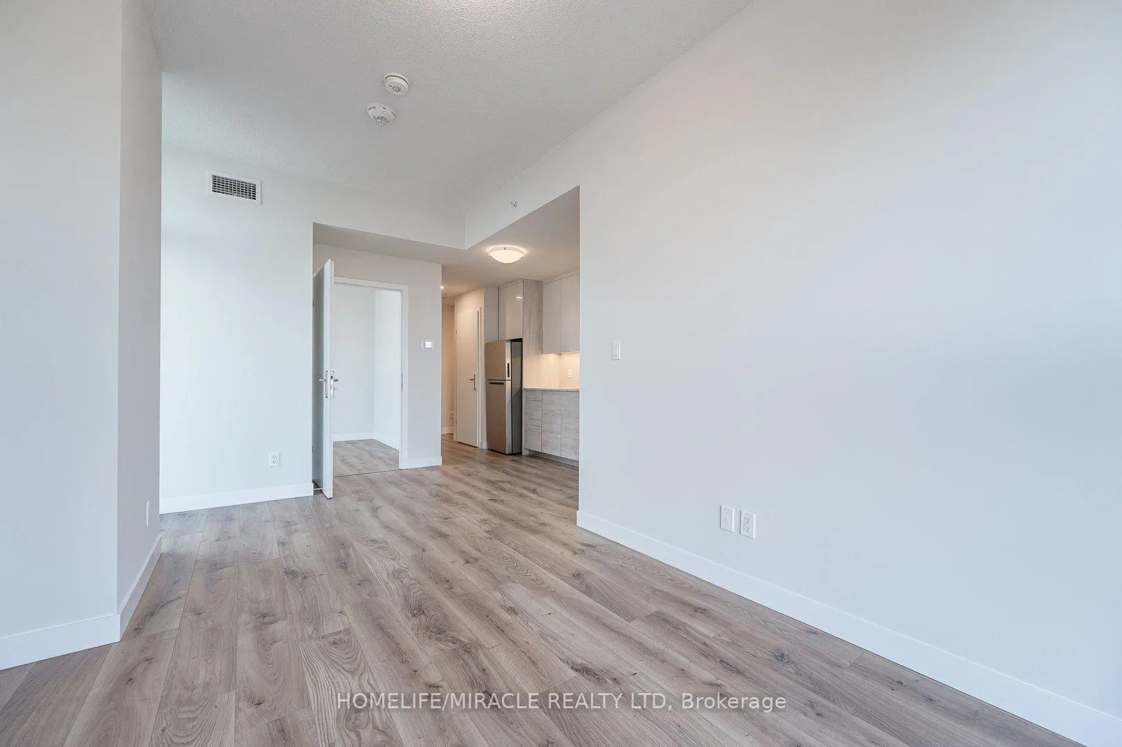 Photo 6 of Unit 2509, 32 Duke Street, Kitchener, City Commercial Core — HOMEH