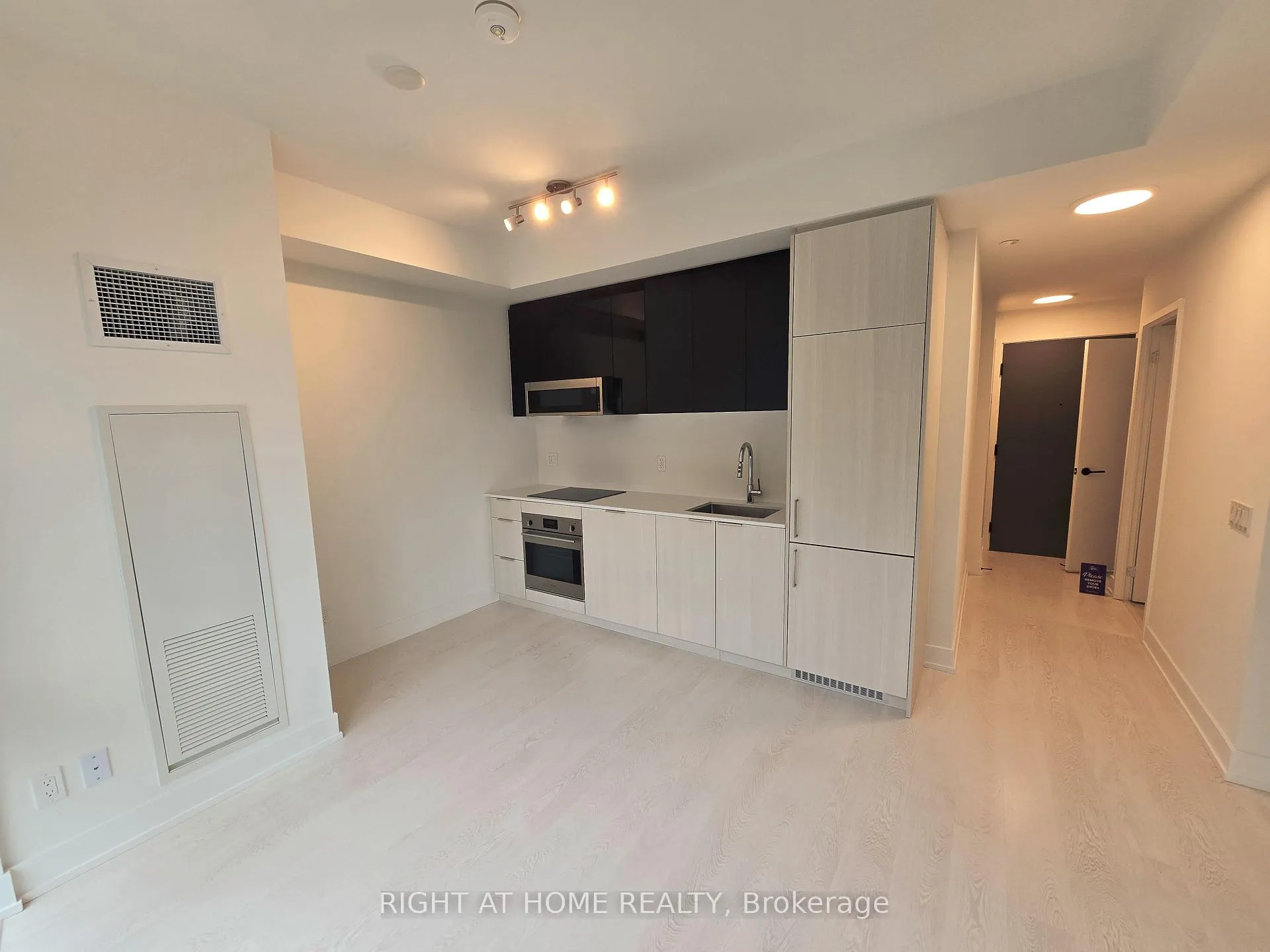 Photo 4 of Unit 2010, 308 Jarvis Street, Toronto, Church-Yonge Corridor — HOMEH