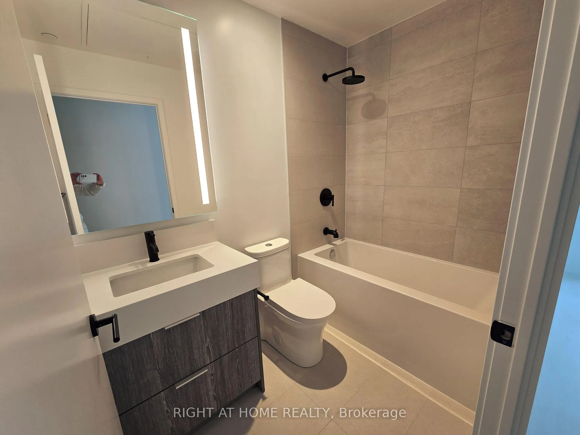 Photo 8 of Unit 2010, 308 Jarvis Street, Toronto, Church-Yonge Corridor — HOMEH