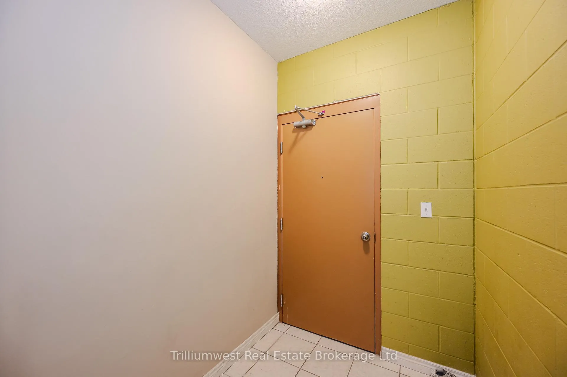 Photo 6 of Unit 503, 253 Lester Street, Waterloo — HOMEH