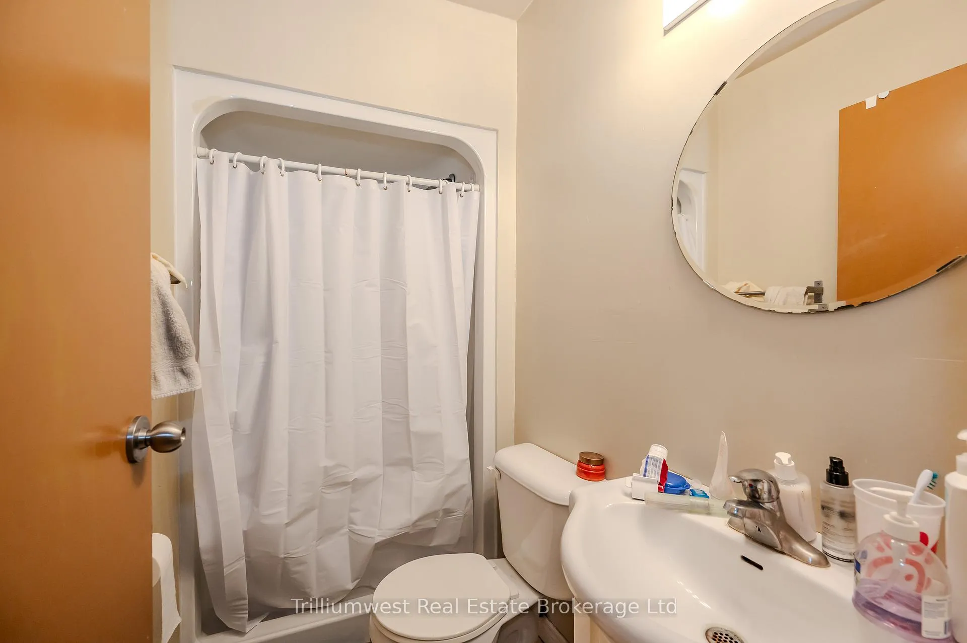 Photo 9 of Unit 503, 253 Lester Street, Waterloo — HOMEH