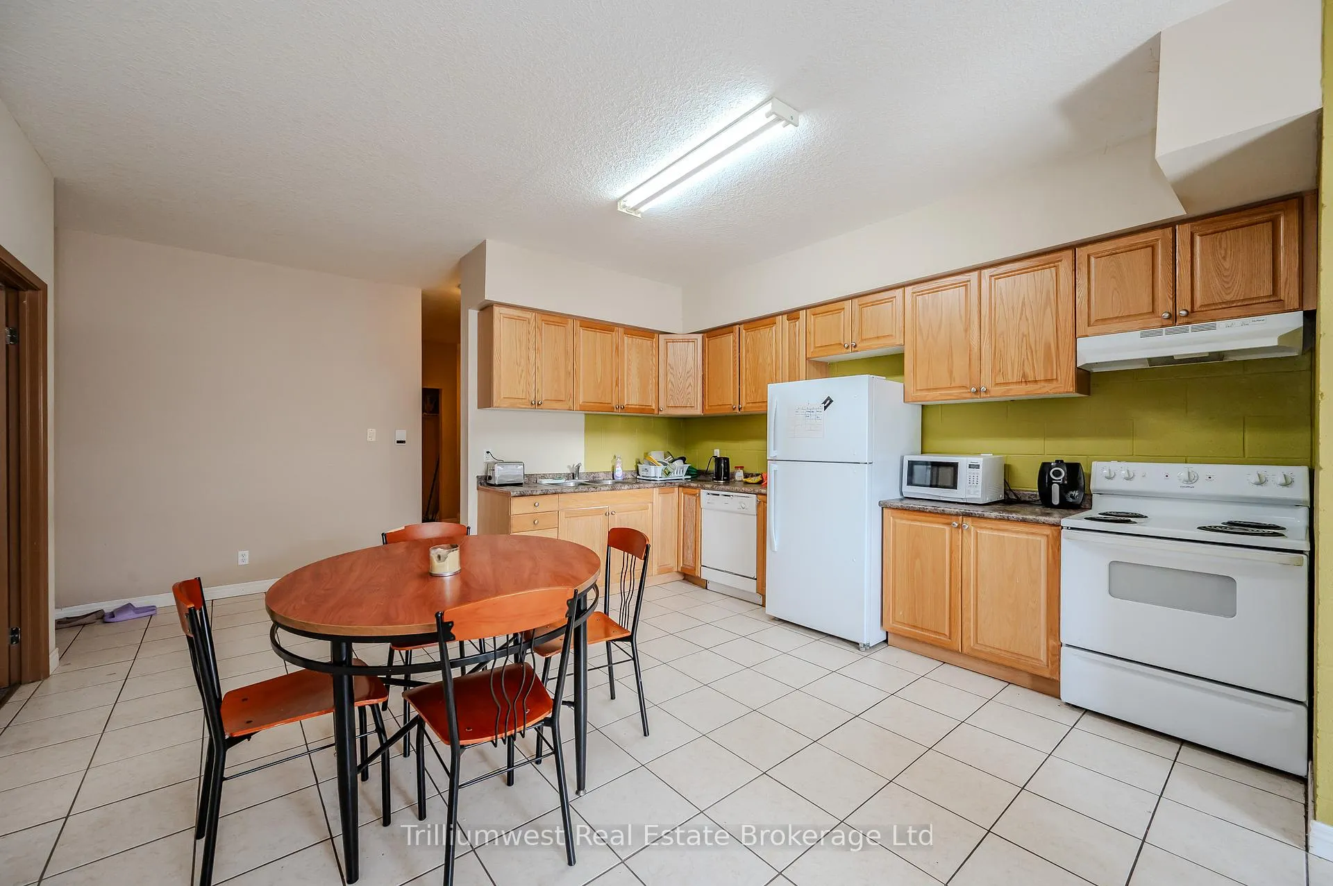 Photo 11 of Unit 503, 253 Lester Street, Waterloo — HOMEH