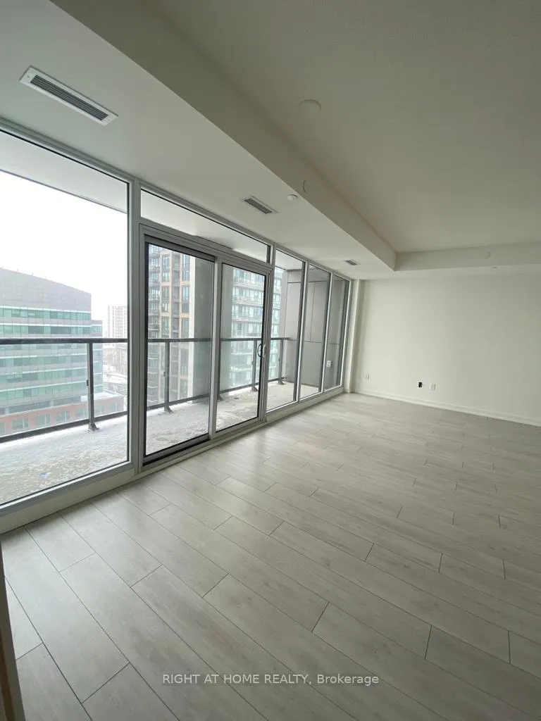 Photo 9 of Unit 1110, 55 Duke Street W, Kitchener — HOMEH
