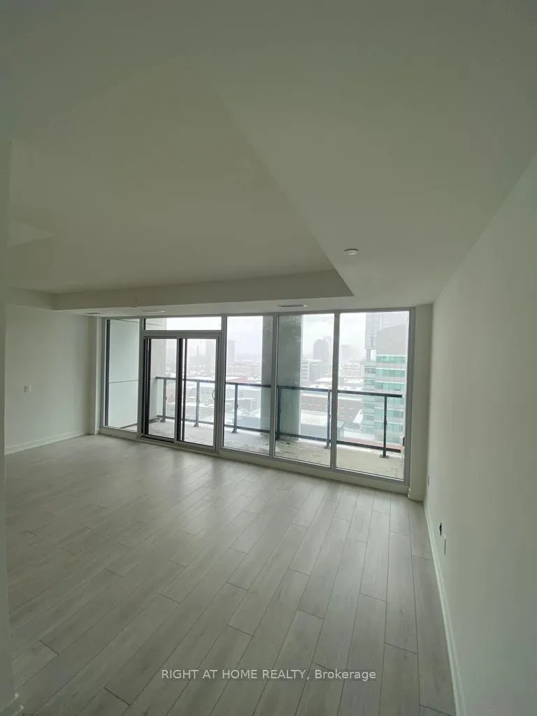 Photo 10 of Unit 1110, 55 Duke Street W, Kitchener — HOMEH