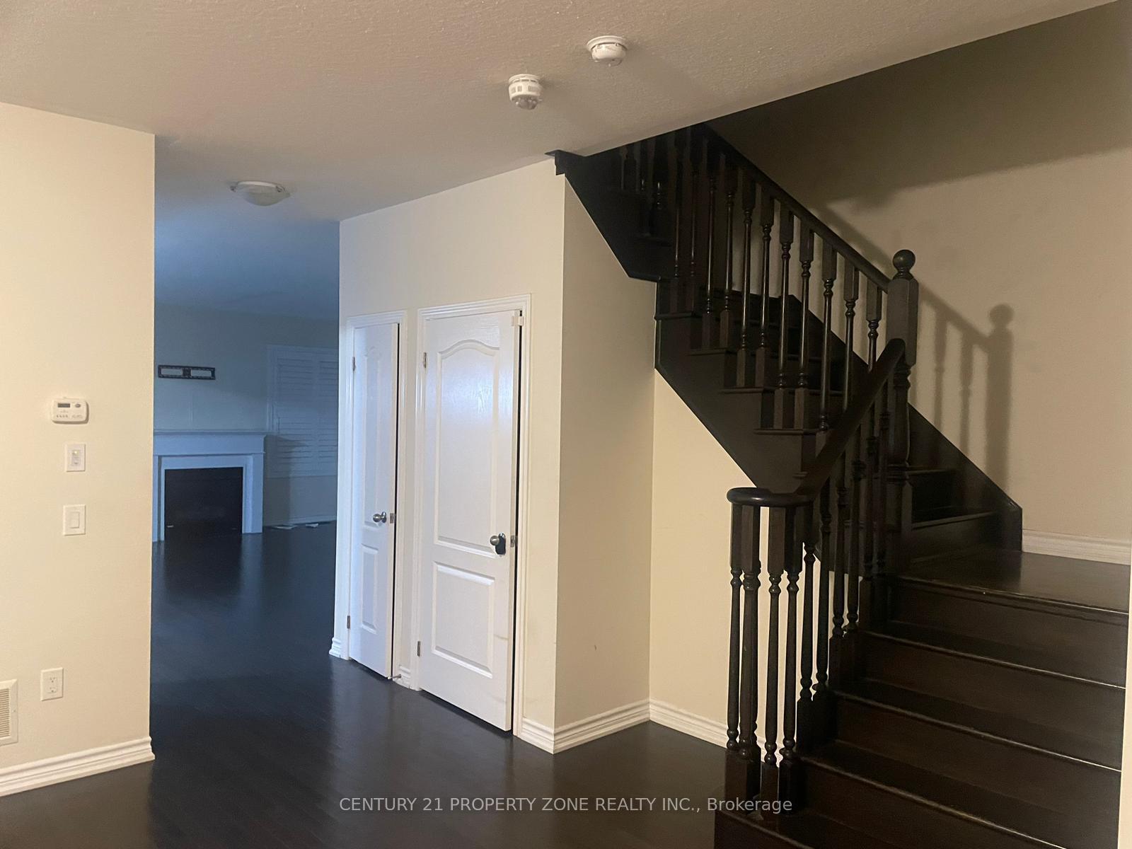 Photo 3 of 8 Hamilton Court, Caledon, Rural Caledon — HOMEH