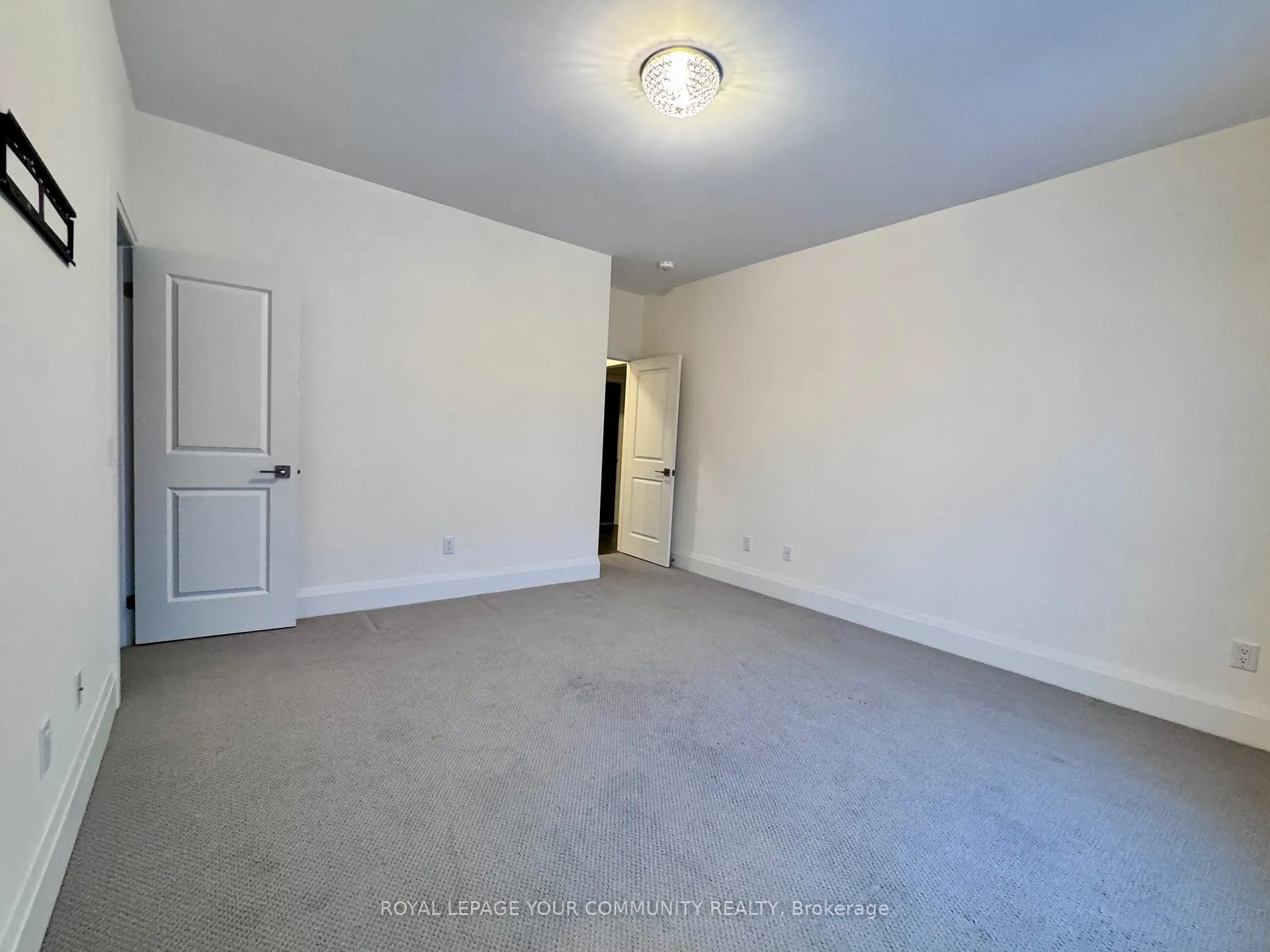 Photo 16 of 38 Elverton Crescent, Brampton, Northwest Brampton — HOMEH