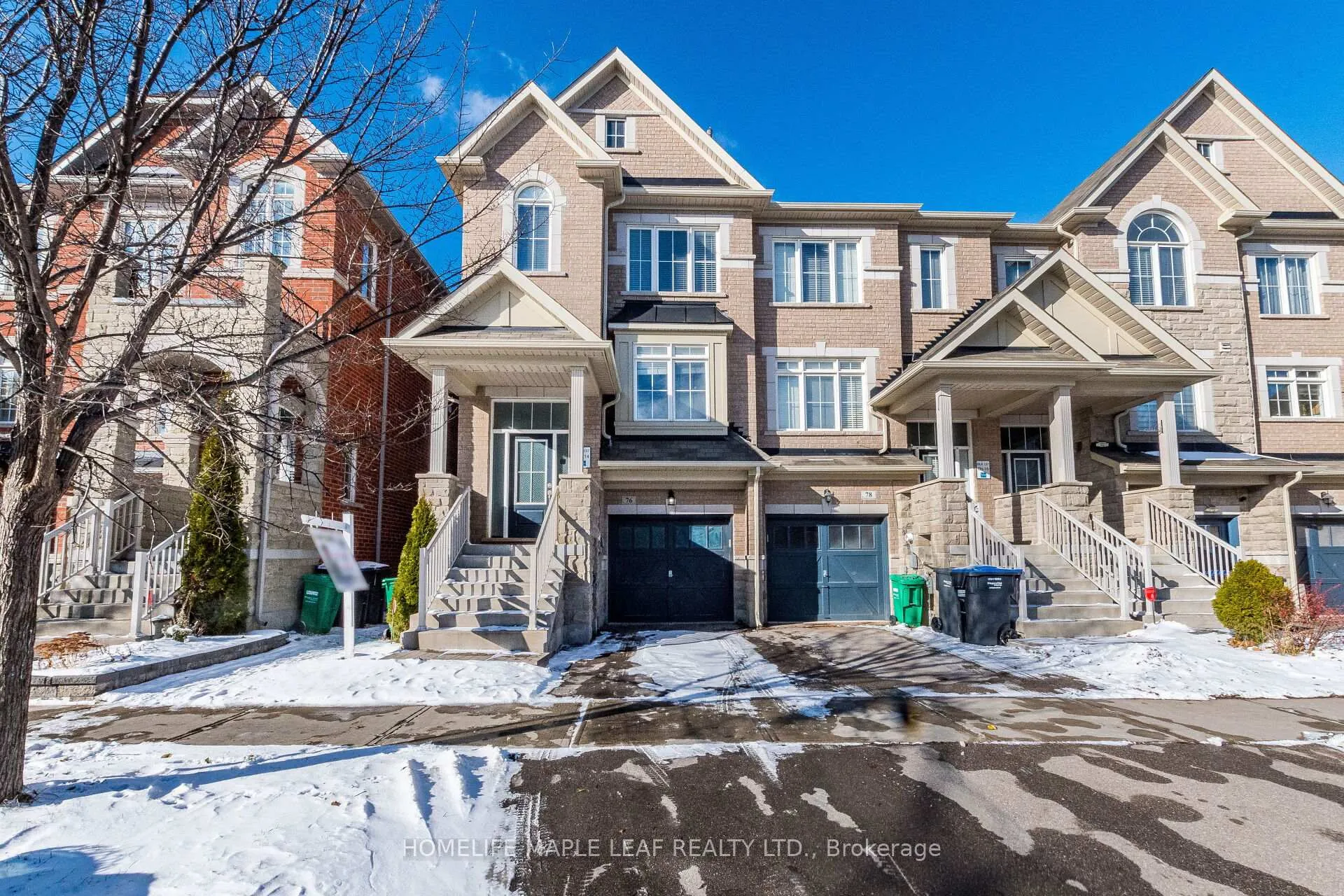Photo 2 of 76 Rockman Crescent, Brampton, Northwest Brampton — HOMEH