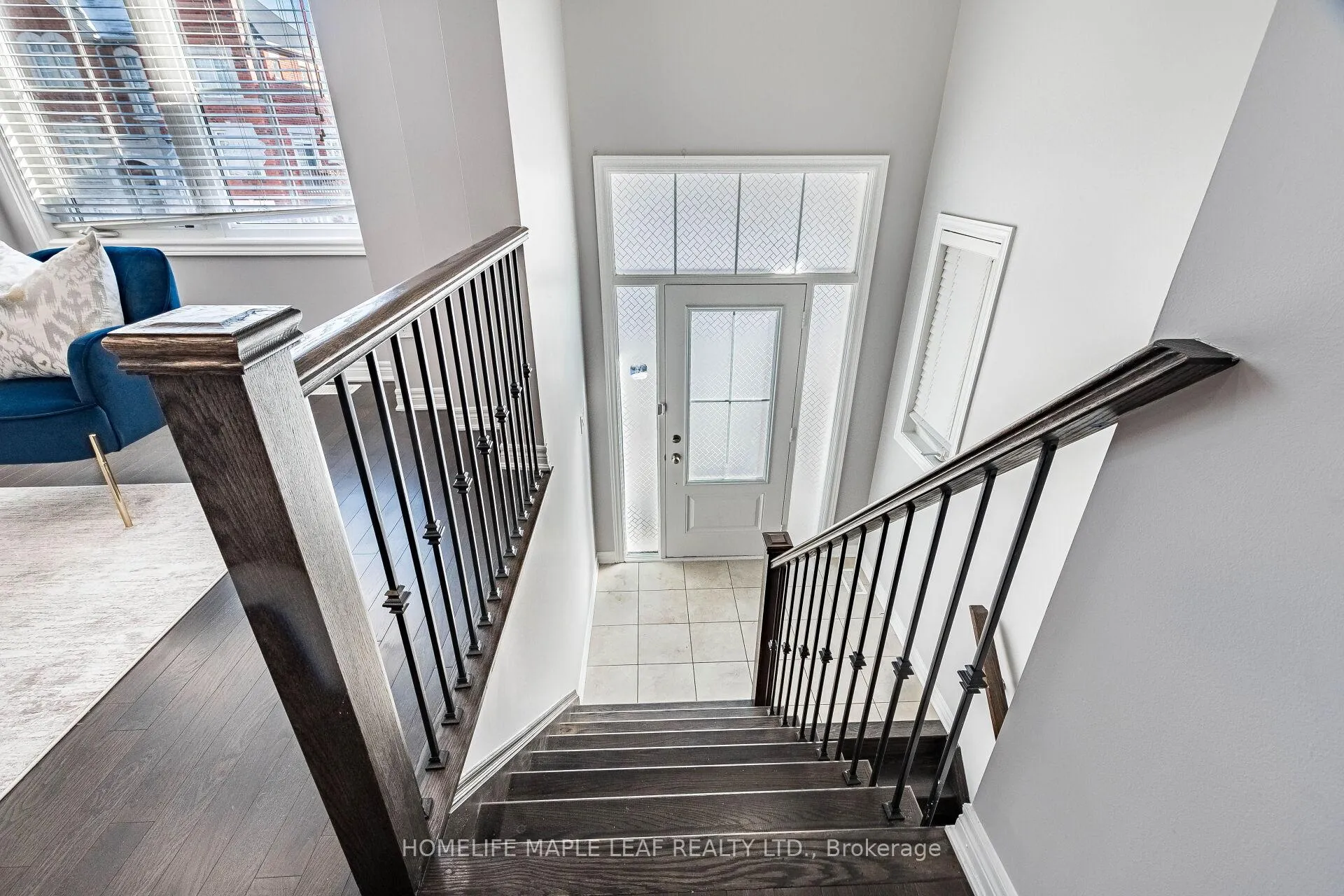 Photo 4 of 76 Rockman Crescent, Brampton, Northwest Brampton — HOMEH