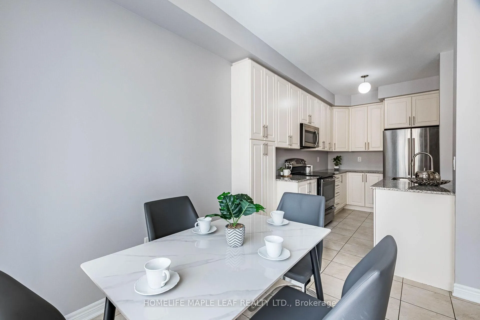 Photo 14 of 76 Rockman Crescent, Brampton, Northwest Brampton — HOMEH