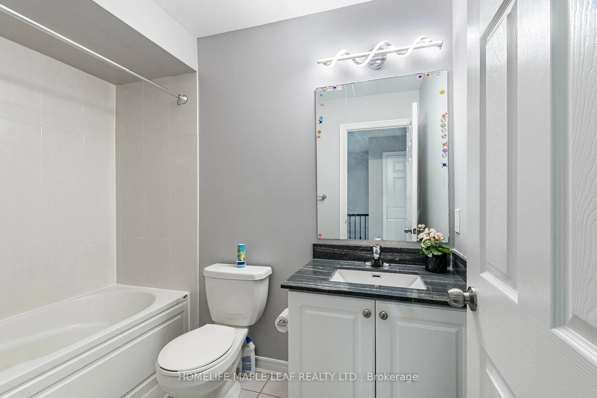 Photo 36 of 76 Rockman Crescent, Brampton, Northwest Brampton — HOMEH