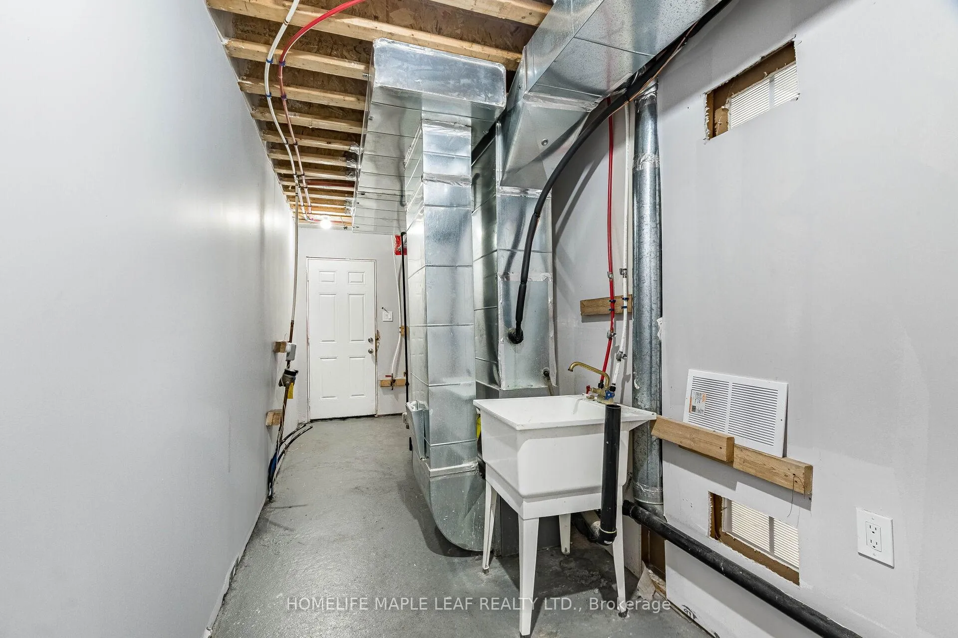 Photo 46 of 76 Rockman Crescent, Brampton, Northwest Brampton — HOMEH