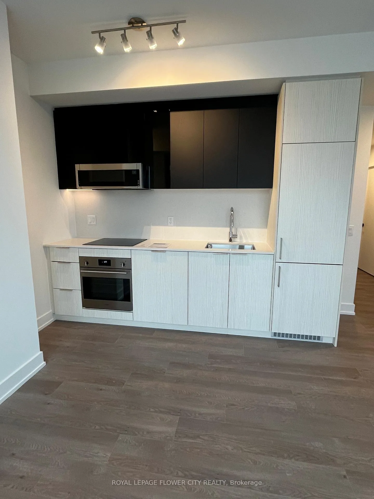 Front of Unit 2013, 308 Jarvis Street W