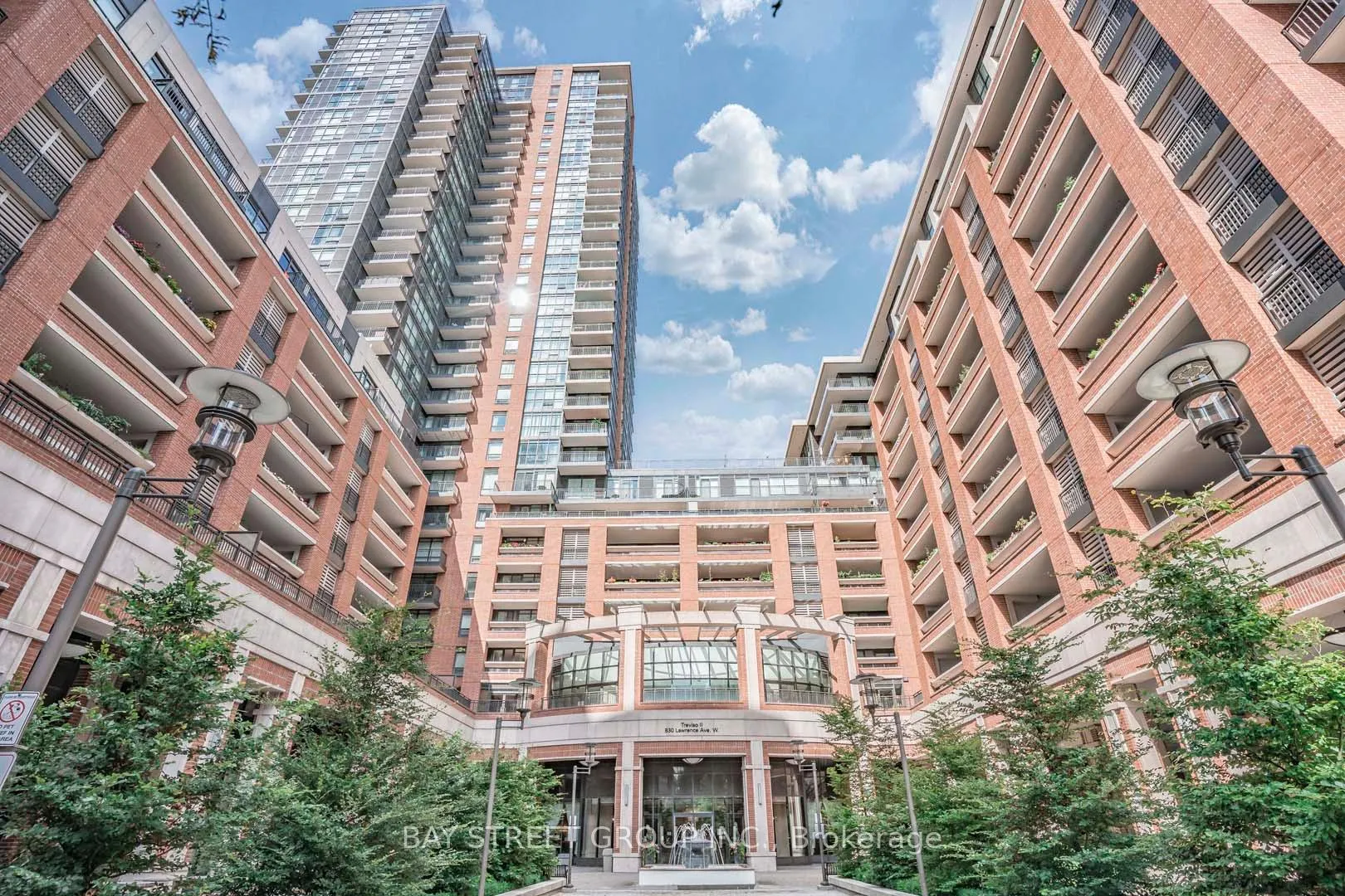 Front of Unit 331, 830 Lawrence Avenue W
