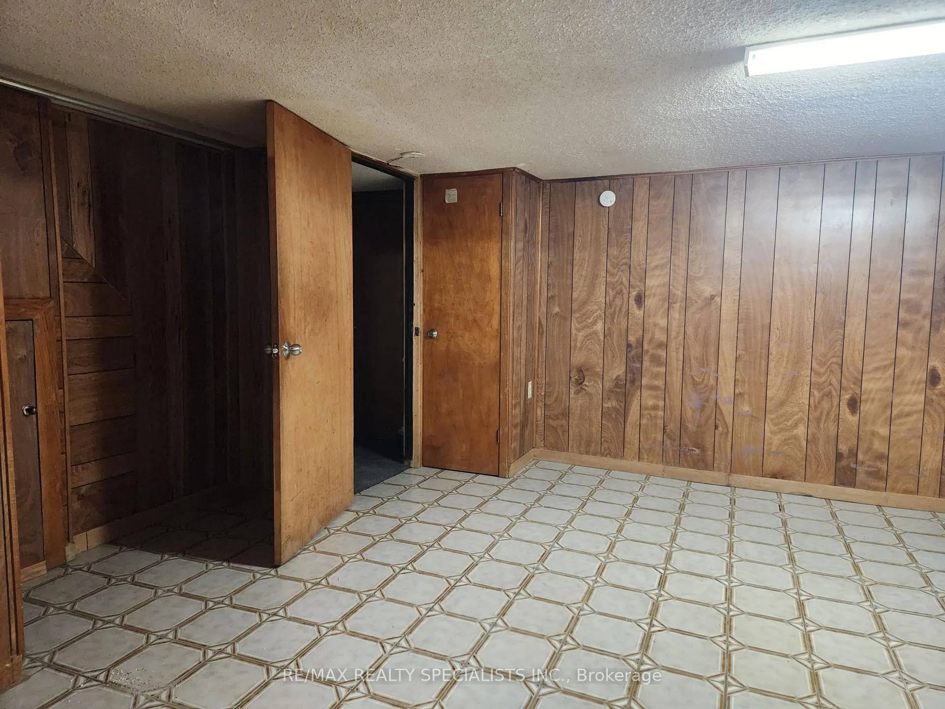 Photo 6 of Unit BSMT, 12 Moir Avenue, Toronto, Oakwood Village — HOMEH