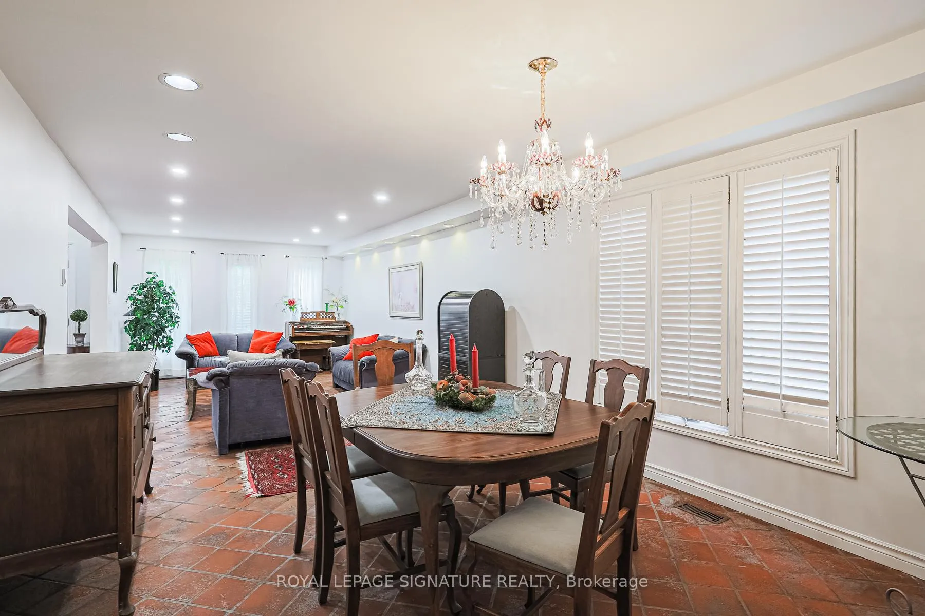 Photo 9 of 286 Green Lane, Markham, Thornlea — HOMEH