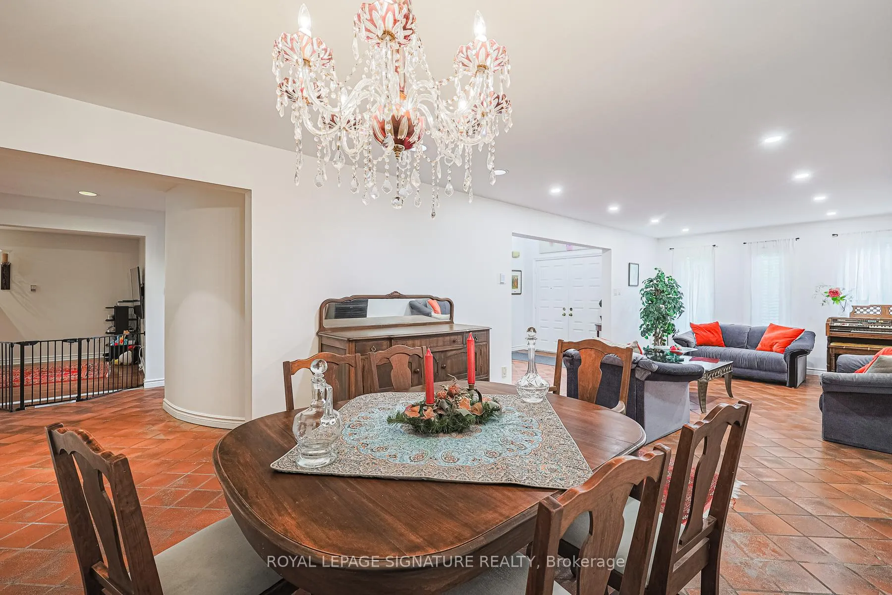 Photo 10 of 286 Green Lane, Markham, Thornlea — HOMEH