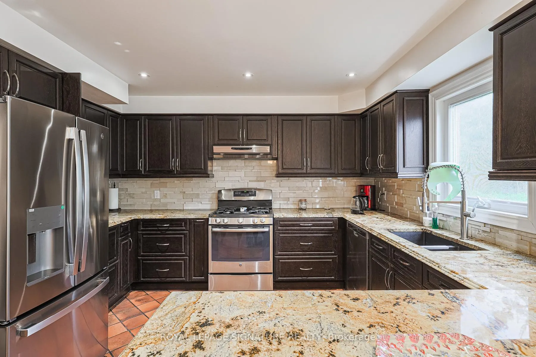 Photo 13 of 286 Green Lane, Markham, Thornlea — HOMEH