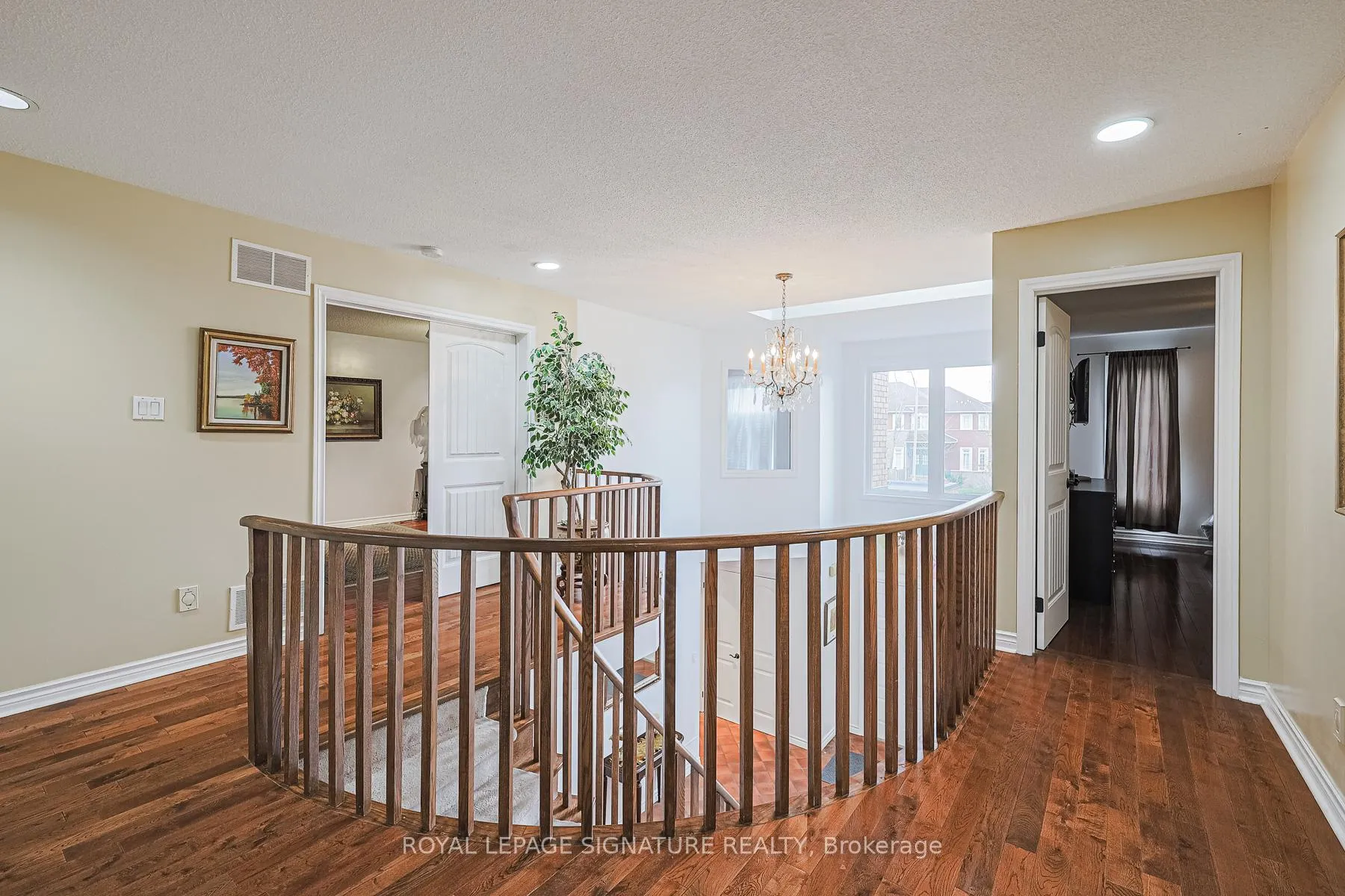 Photo 17 of 286 Green Lane, Markham, Thornlea — HOMEH