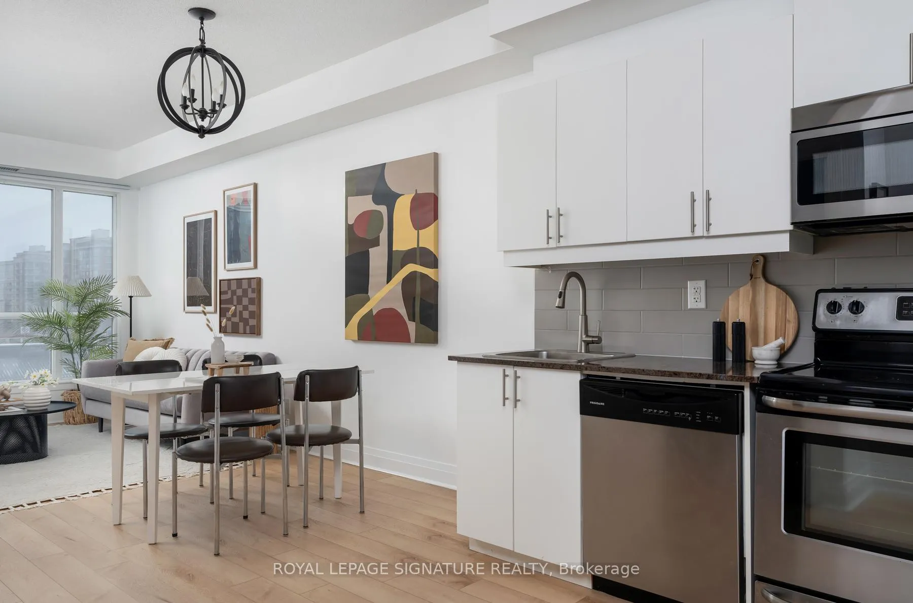 Photo 9 of Unit 613, 17 Kenaston Gardens, North York, Bayview Village — HOMEH